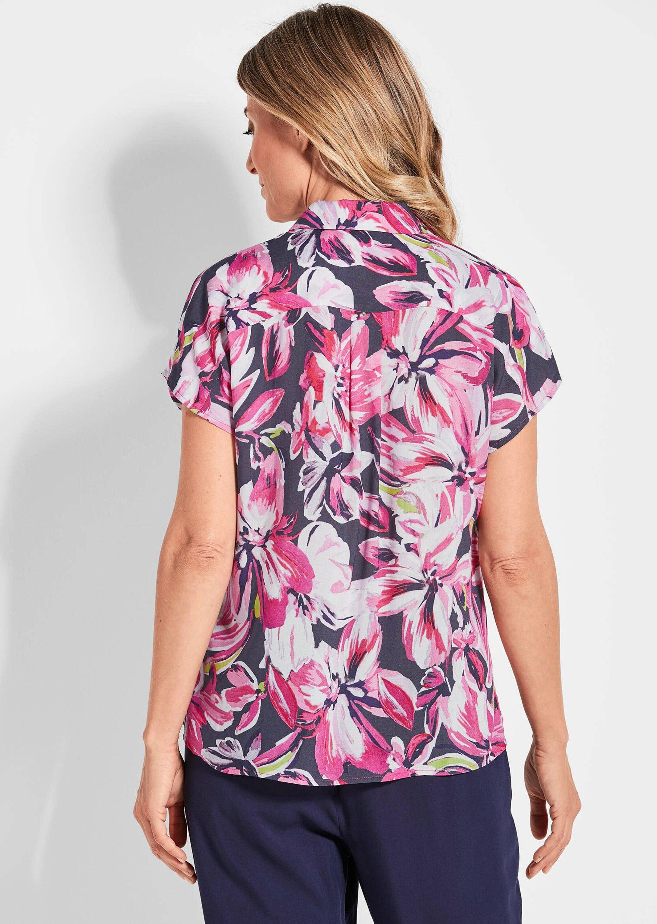 GOLDNER Hemdbluse Sommerliche Bluse mit Blumenmuster Luftige Viskosebluse mit Hemdkragen und Knopfleiste, Allover-Print