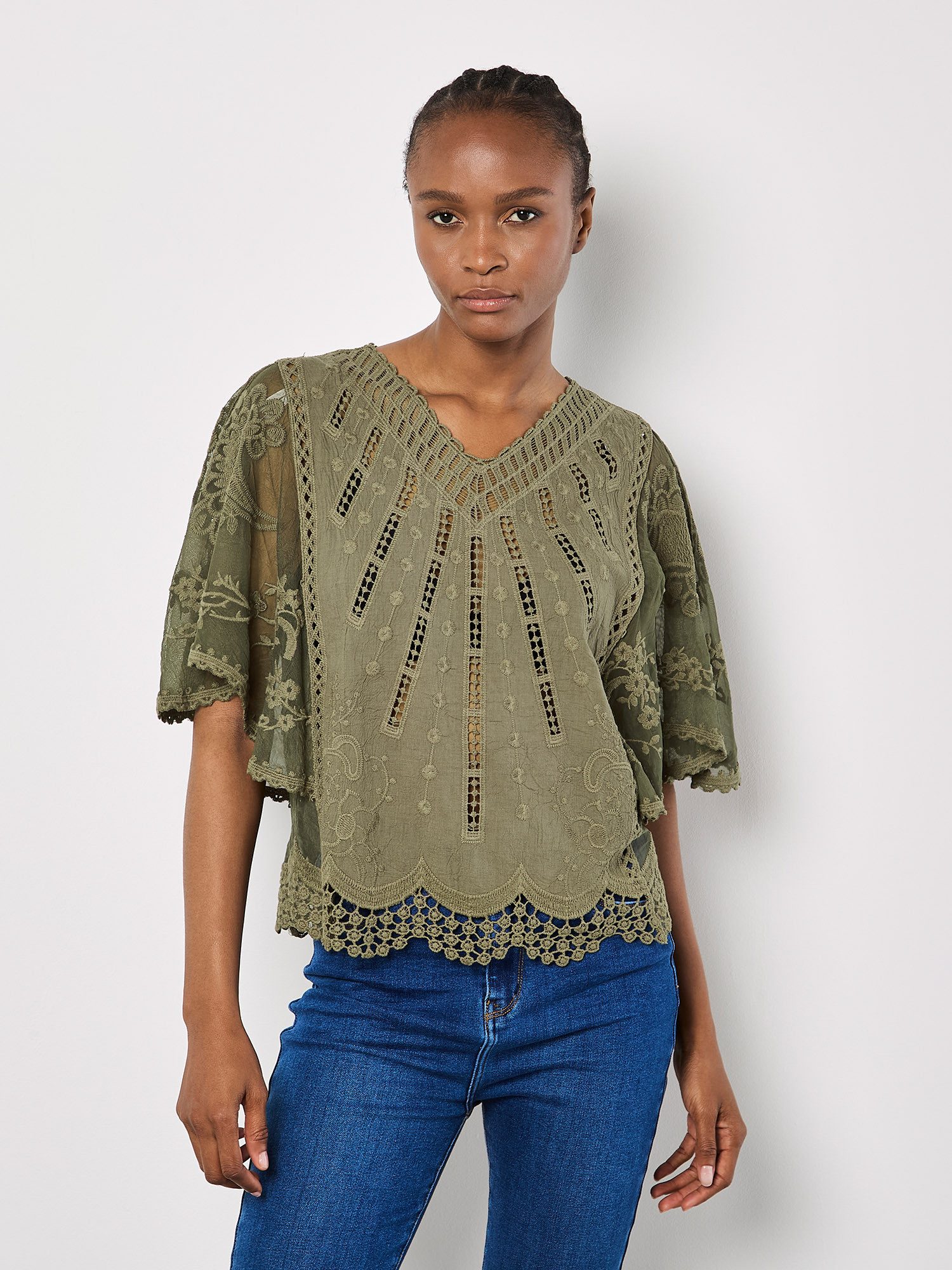 Apricot Spitzentop Baumwoll-Mesh-Top mit Stickerei