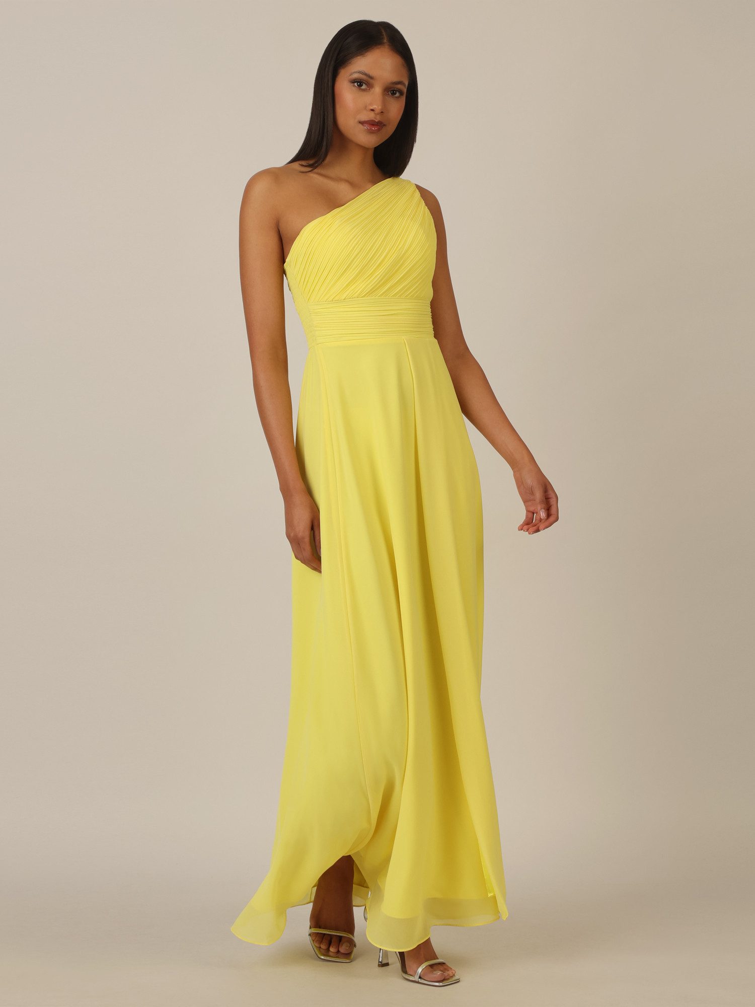 Apart Abendkleid mit Plissee- Drapierung vorne günstig online kaufen