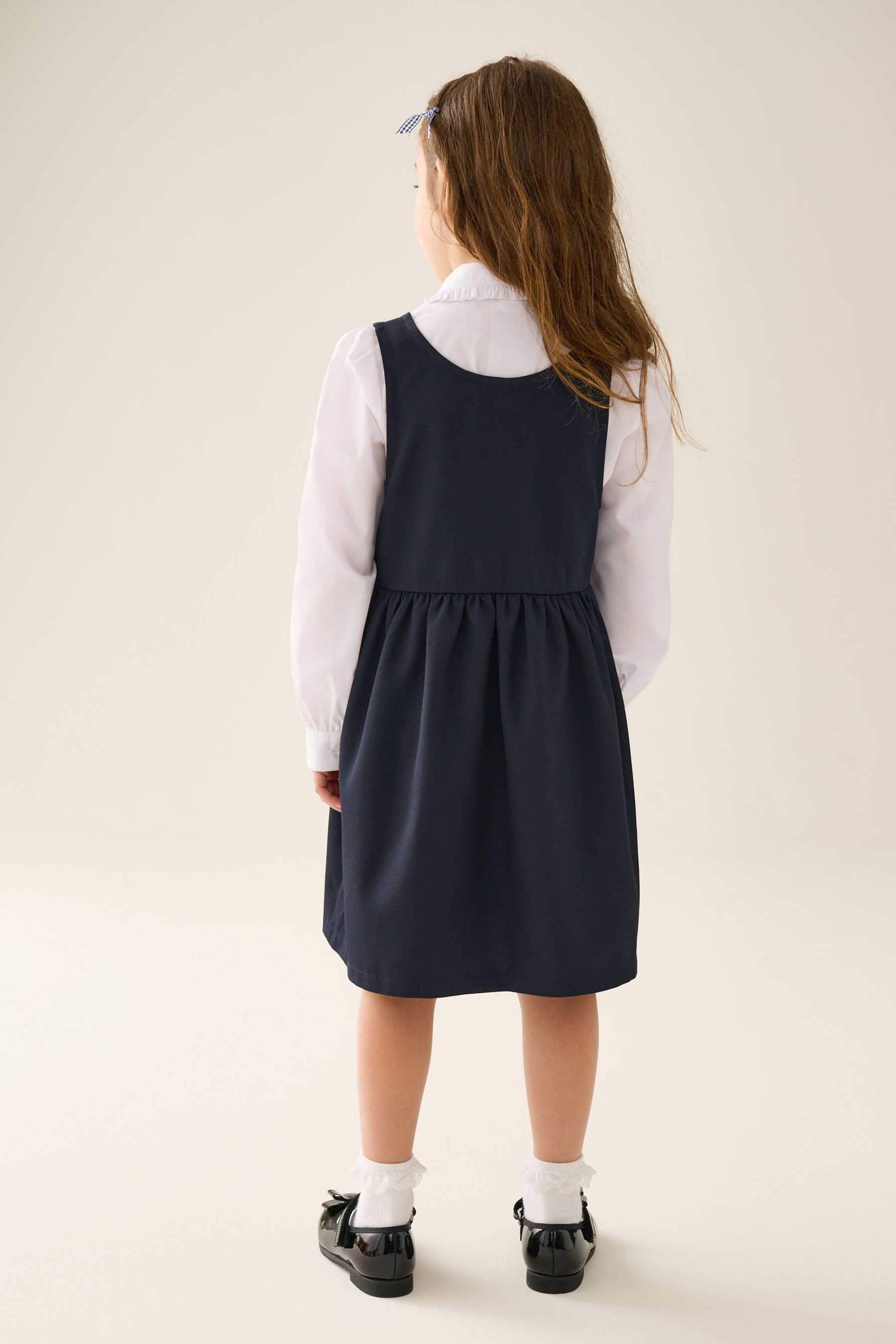 Next Latzkleid Schul-Latzkleid mit asymmetrischer Vorderseite (1-tlg) – Bild 2 von 4