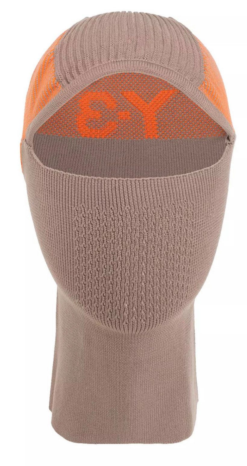 YOHJI YAMAMOTO Sturmhaube Y-3 Balaclava Snood Knit Strukturiertes Design mit Paneelen und Rippenstrick.
