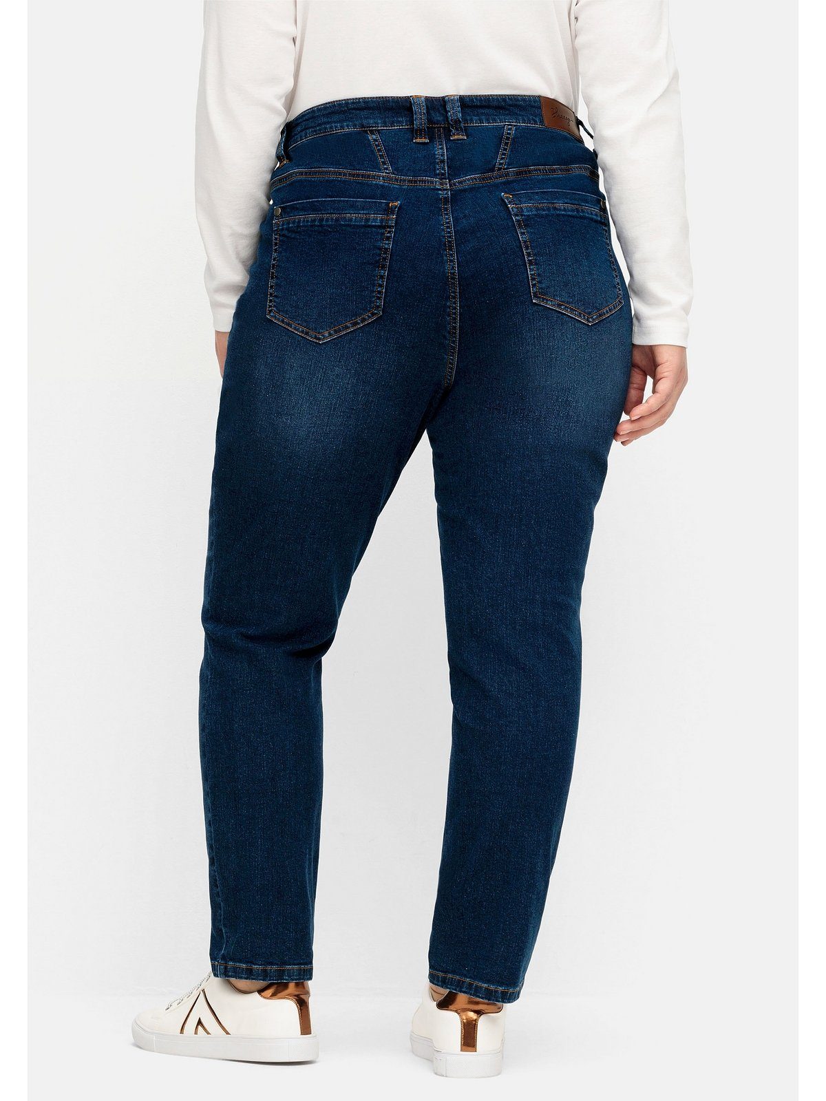 Five-Pocket-Stil blue Große Denim Sheego im dark Stretch-Jeans Größen