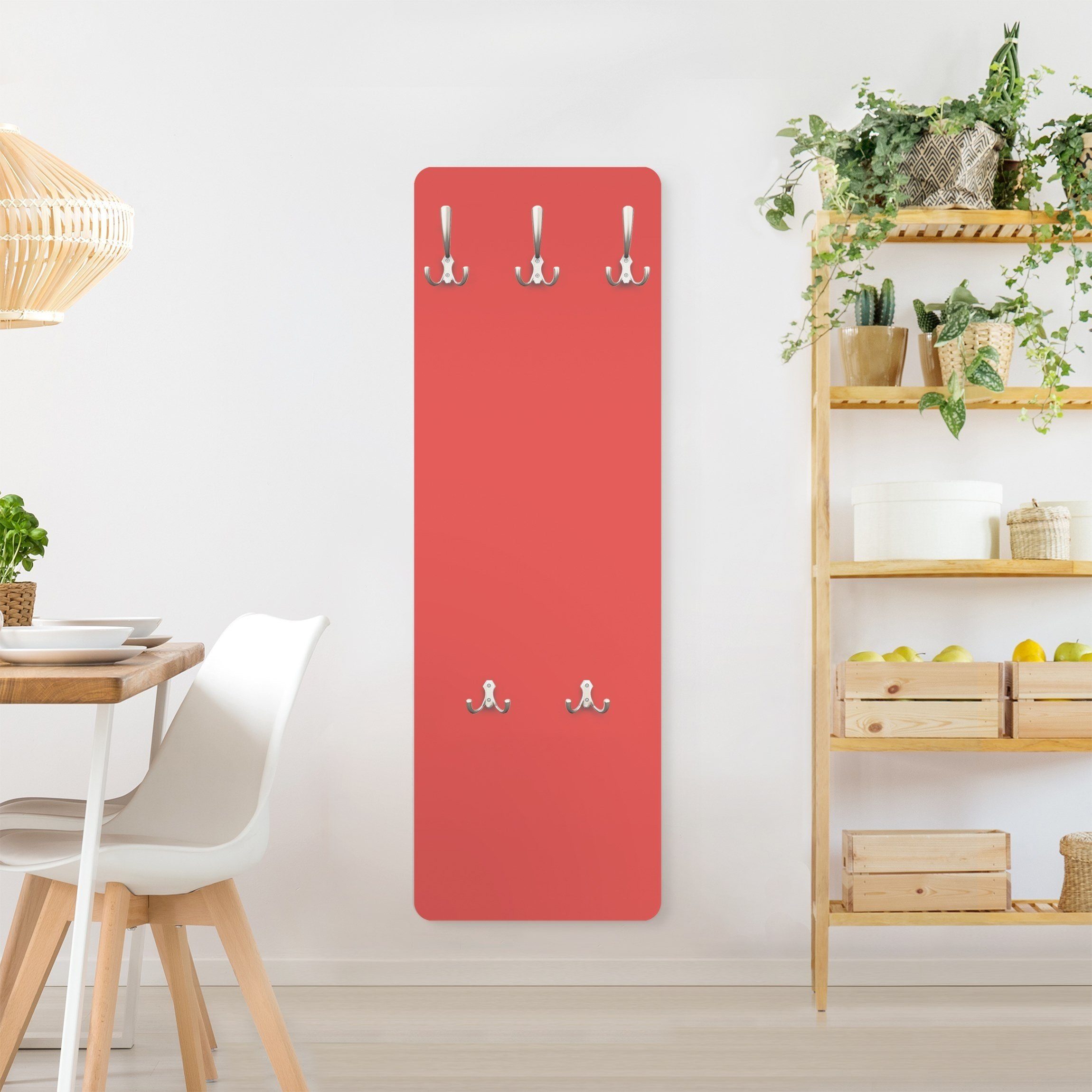 Bilderdepot24 Garderobenpaneel Design Unifarben Vermillion (ausgefallenes Flur Wandpaneel mit Garderobenhaken Kleiderhaken hängend), moderne Wandgarderobe - Flurgarderobe im schmalen Hakenpaneel Design