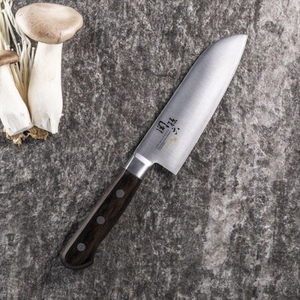 KAI Santokumesser Japanisches Поварские ножи AOTO Sekimagoroku von KAI 145mm Made in Japan