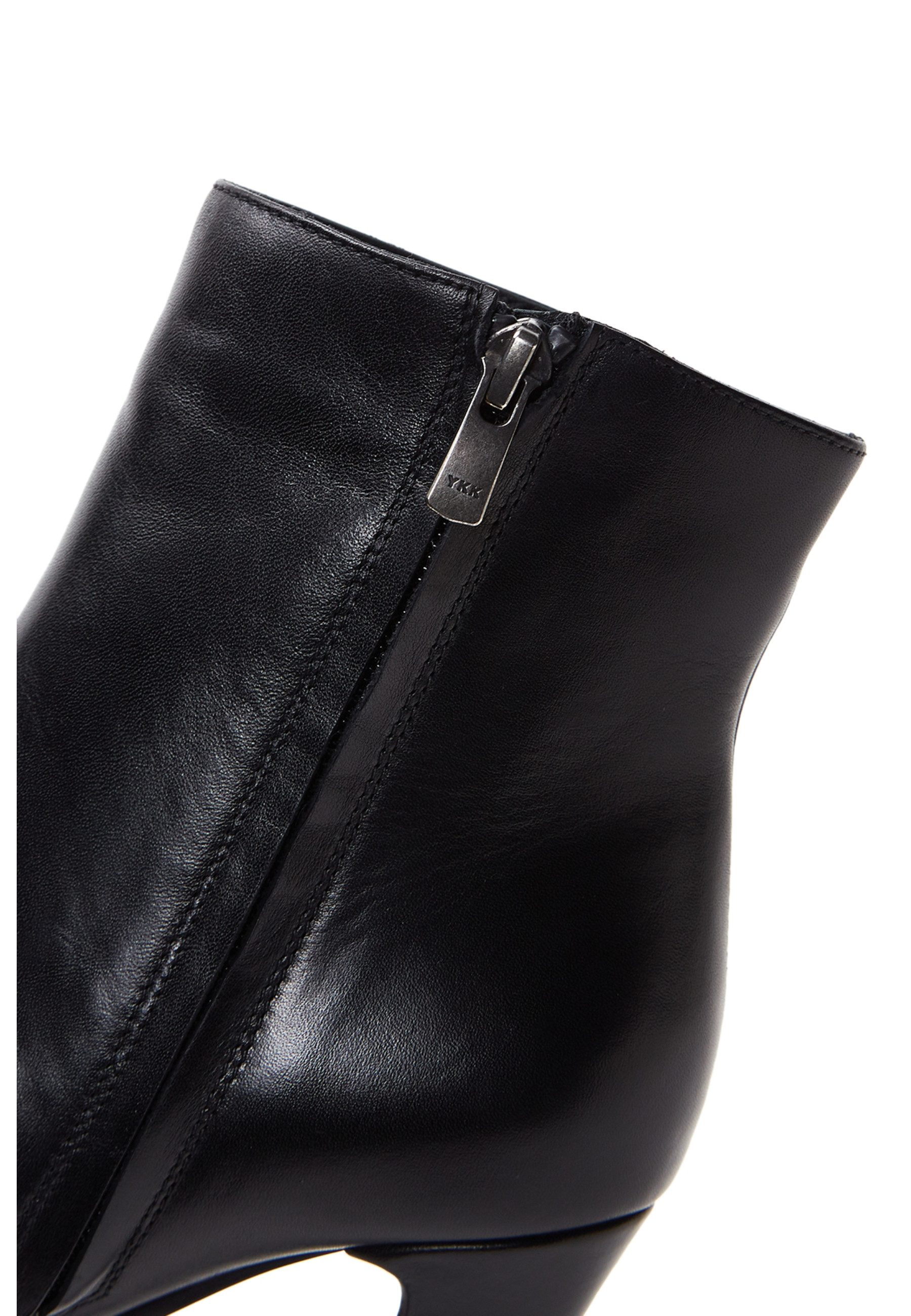 Derimod Absatz-Stiefeletten aus Leder Ankleboots