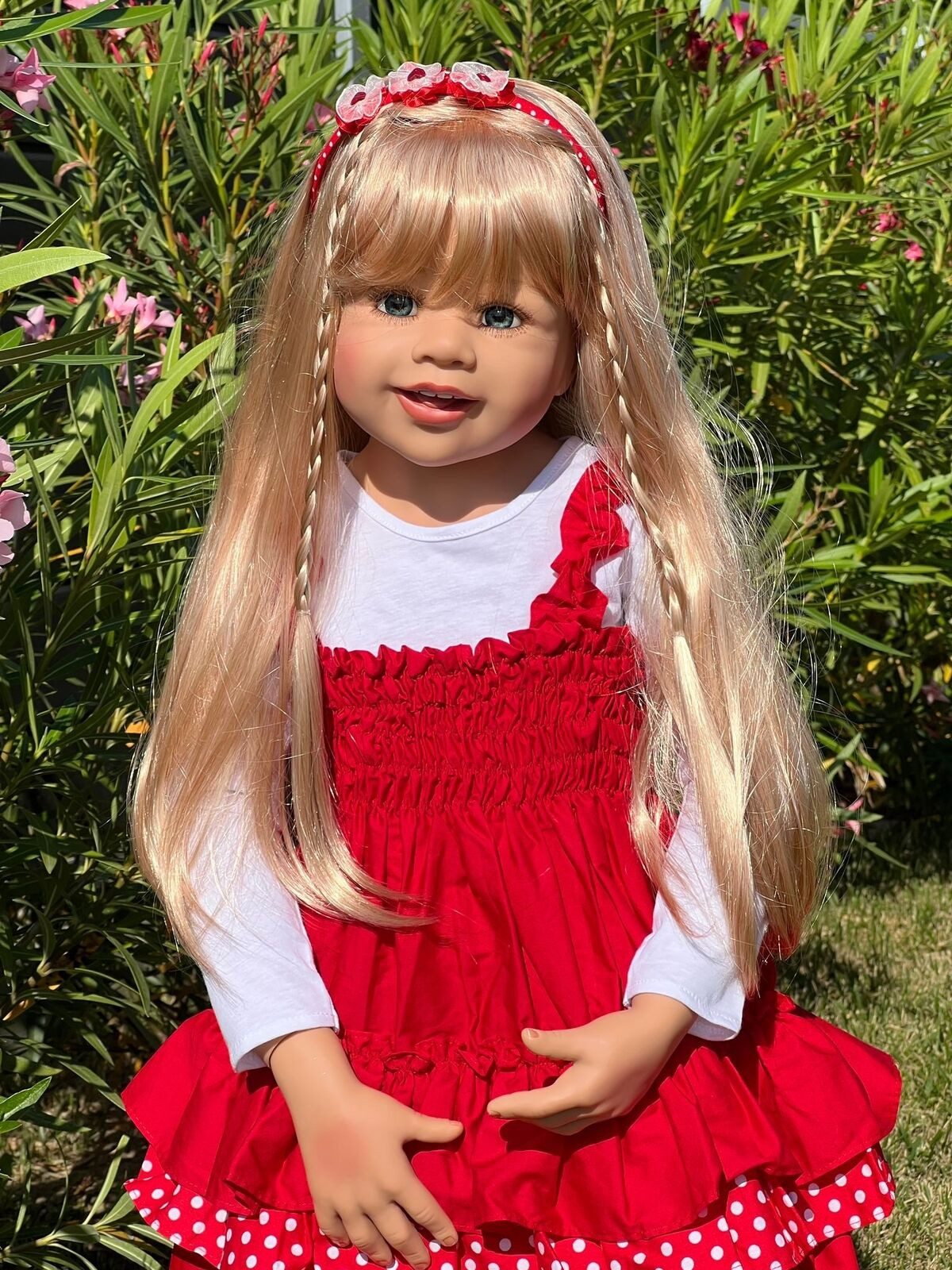 CMTPUPPENGALERIE Stehpuppe Lana von Monika Levenig - blond, rotes Kleid - 100 cm - (1-tlg)