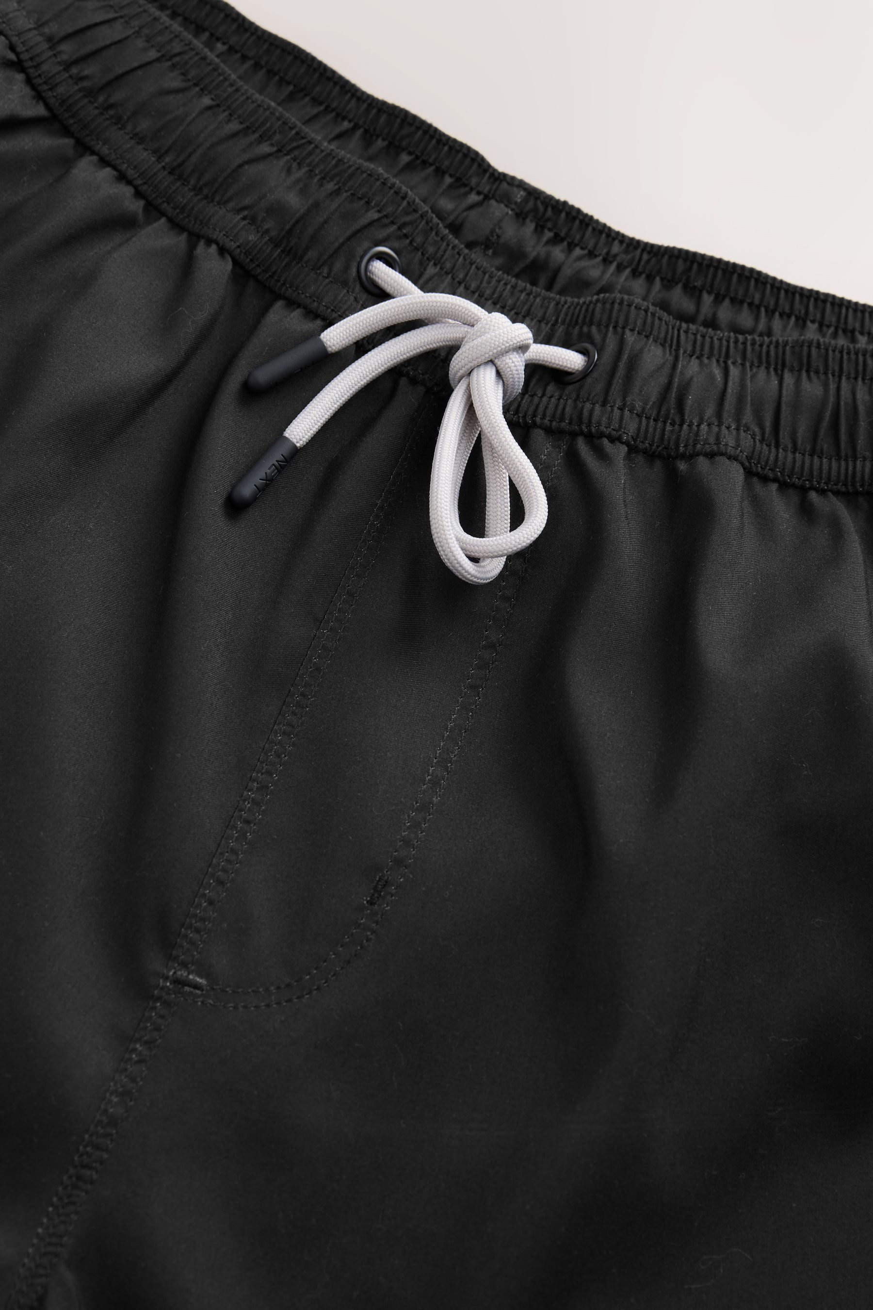 Next Badeshorts Lizenzierte Badeshorts mit Blätter-Print günstig online kaufen