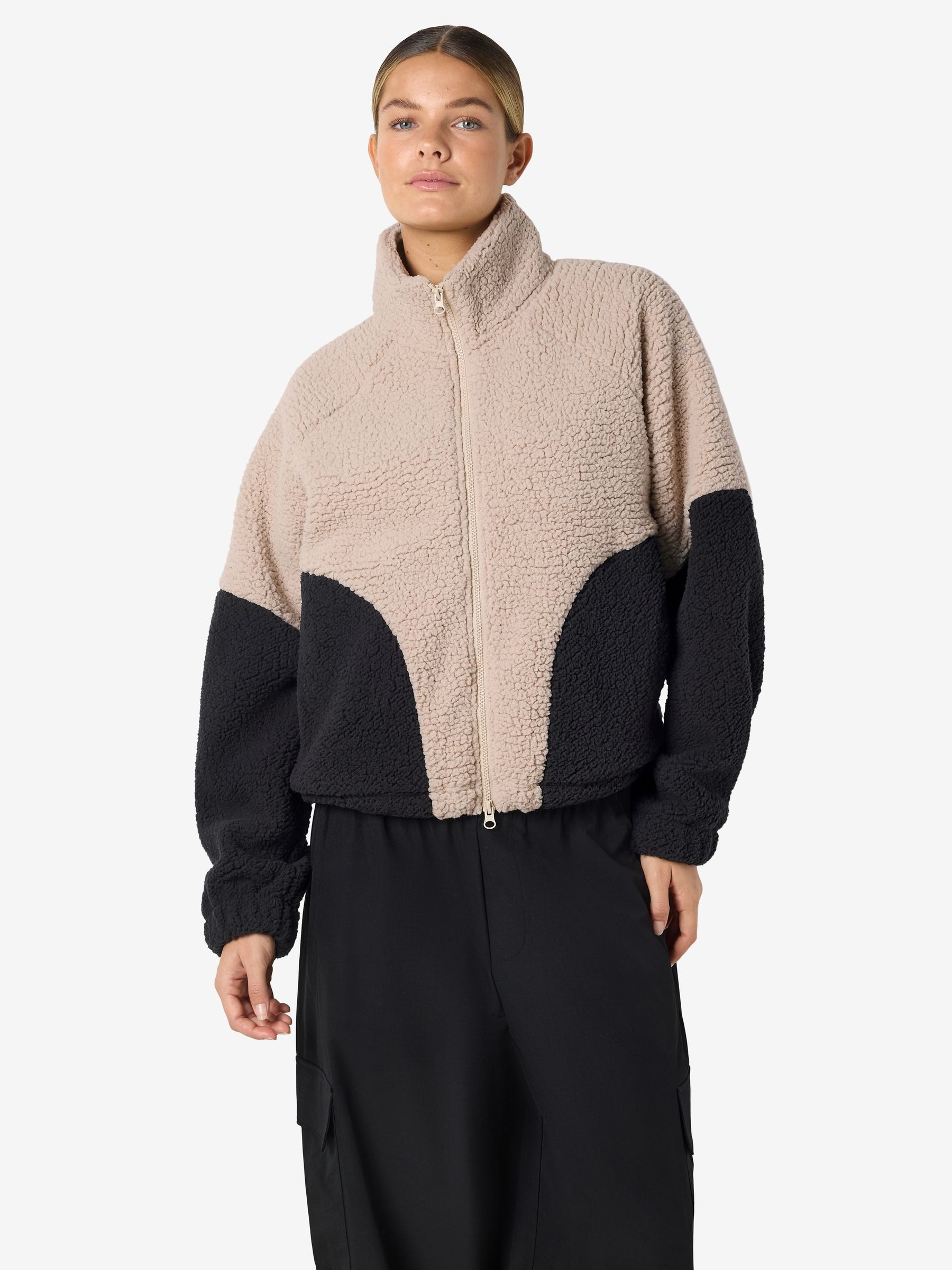 Noisy may Blouson Gemütlicher Streetwear-Look für kalte Tage (1-St) NMCUDDL günstig online kaufen