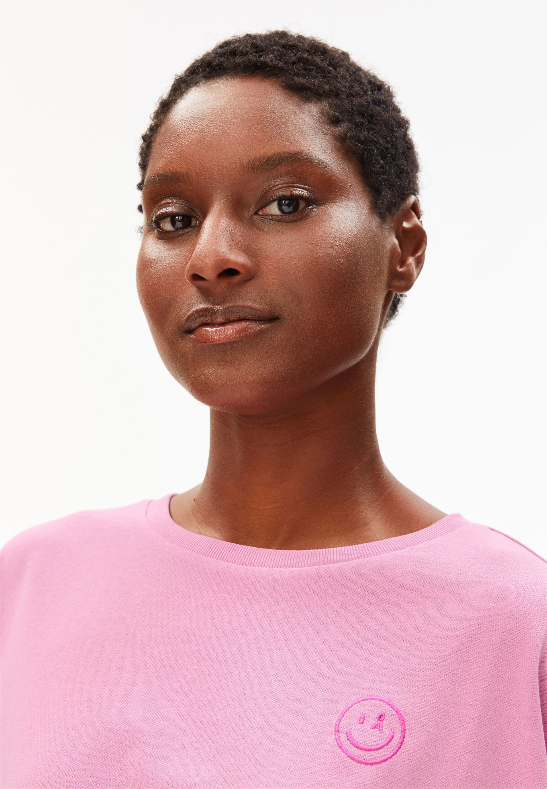 Armedangels T-Shirt GIANNAA DIFFERENCE 100% Bio-Baumwolle Oversized Fit