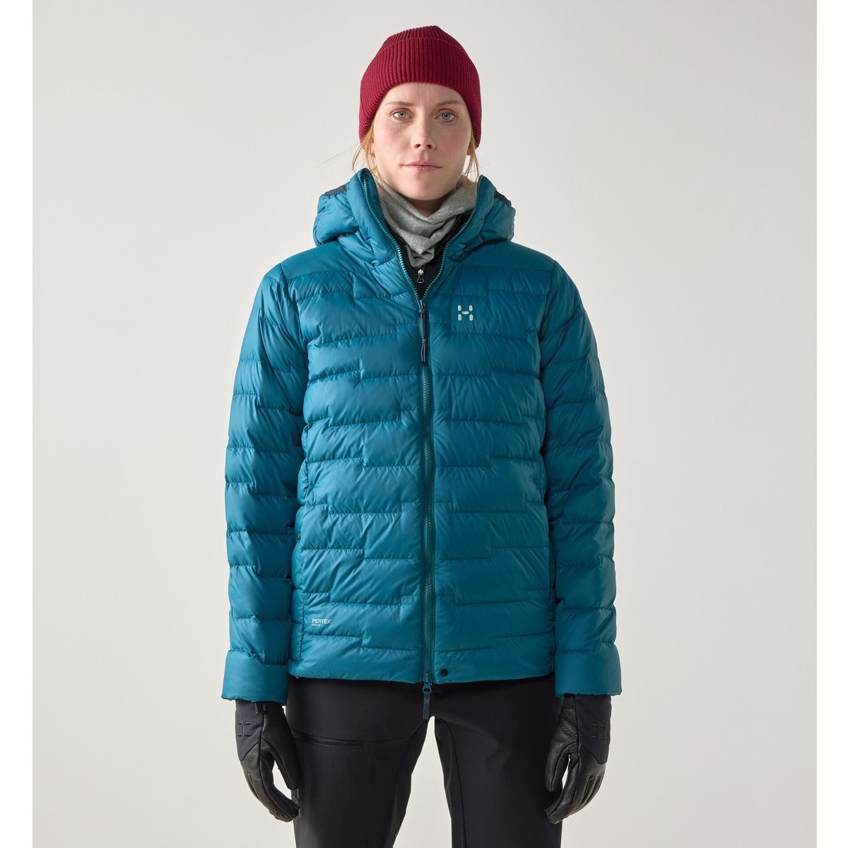 Haglöfs Outdoorjacke ROC Flash Down Hood Women Leichte, winddichte Damenjacke mit recyceltem Material, ideal für