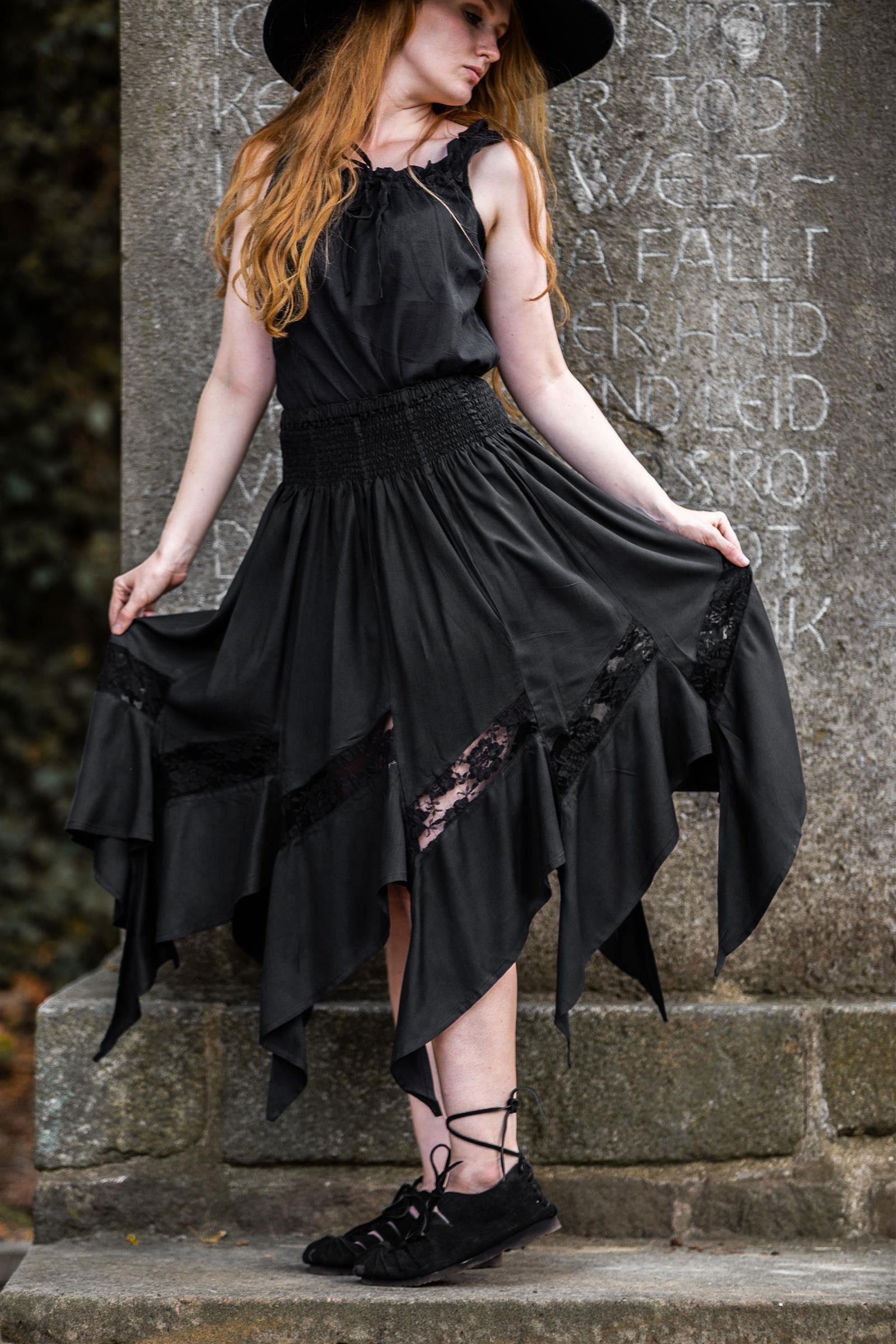 Leonardo Carbone Hexen-Kostüm Hexenrock "Selena" mit asymmetrischem Saum, zarte Spitzen-Einsätze, hoher elastischer Bund