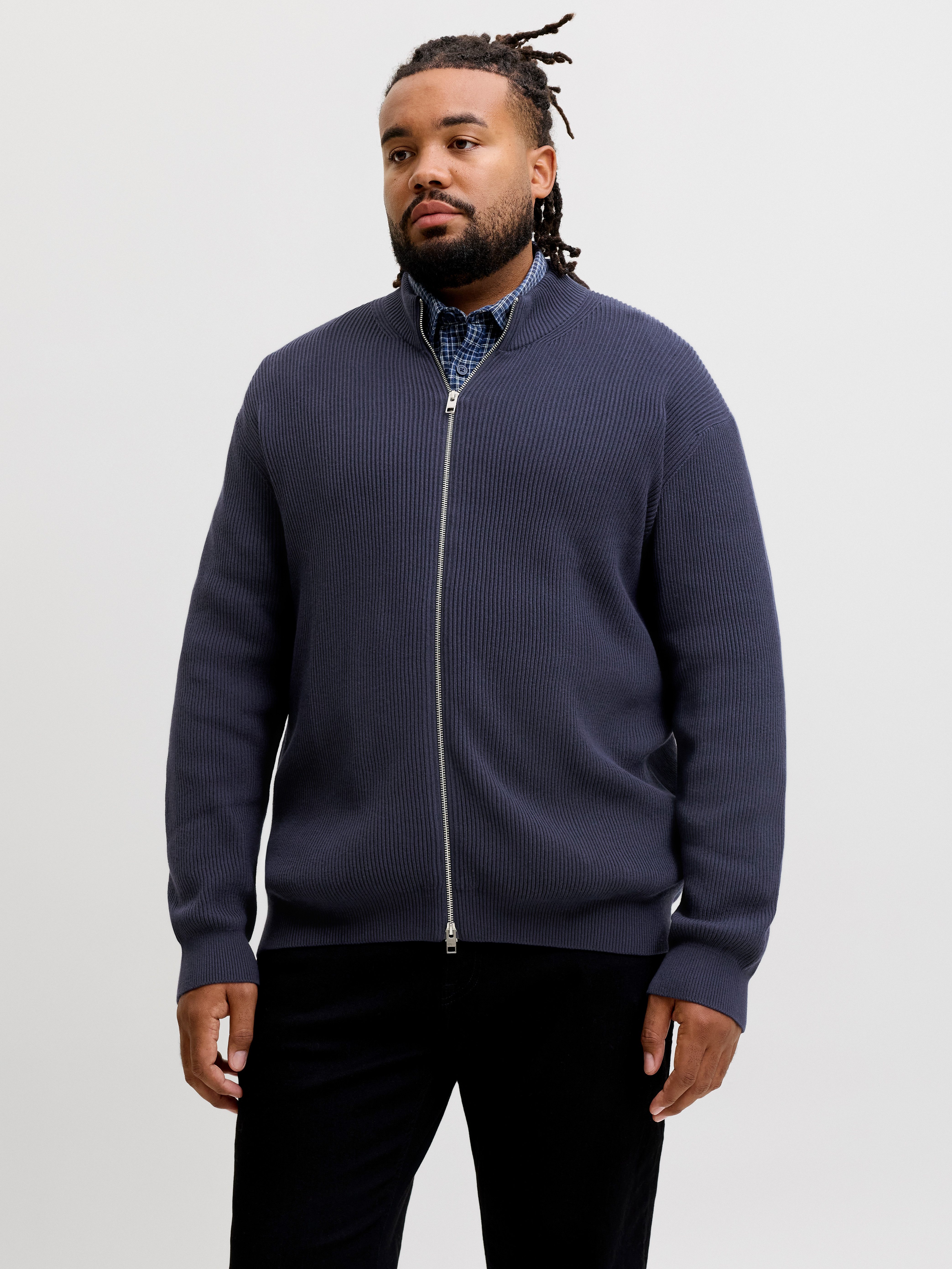 Jack & Jones PlusSize Strickjacke JJEPERFECT KNIT FULL ZIP CARDIGAN SN PLS Baumwollmischung, mit Stehkragen