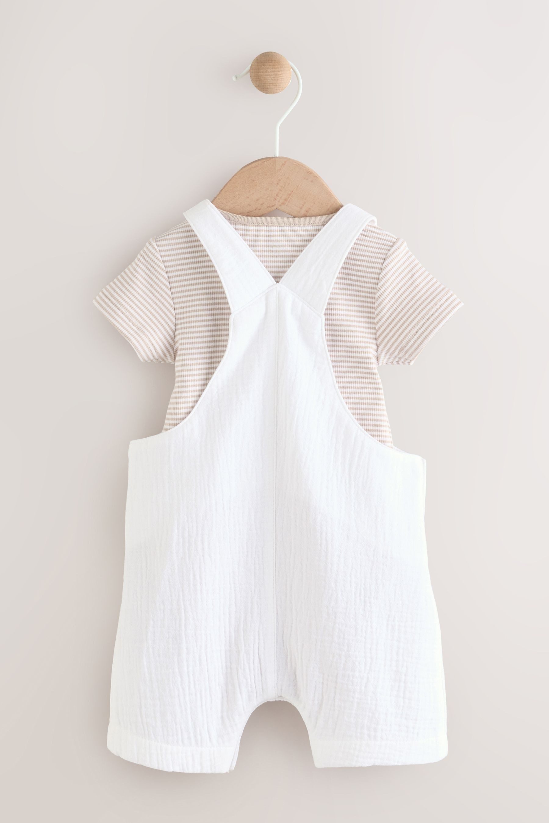 Next Latzhose Baby Latzhose und gestreifter Bodysuit im Set (2-tlg)
