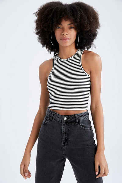 DeFacto Crop-Top Crop-Top FITTED