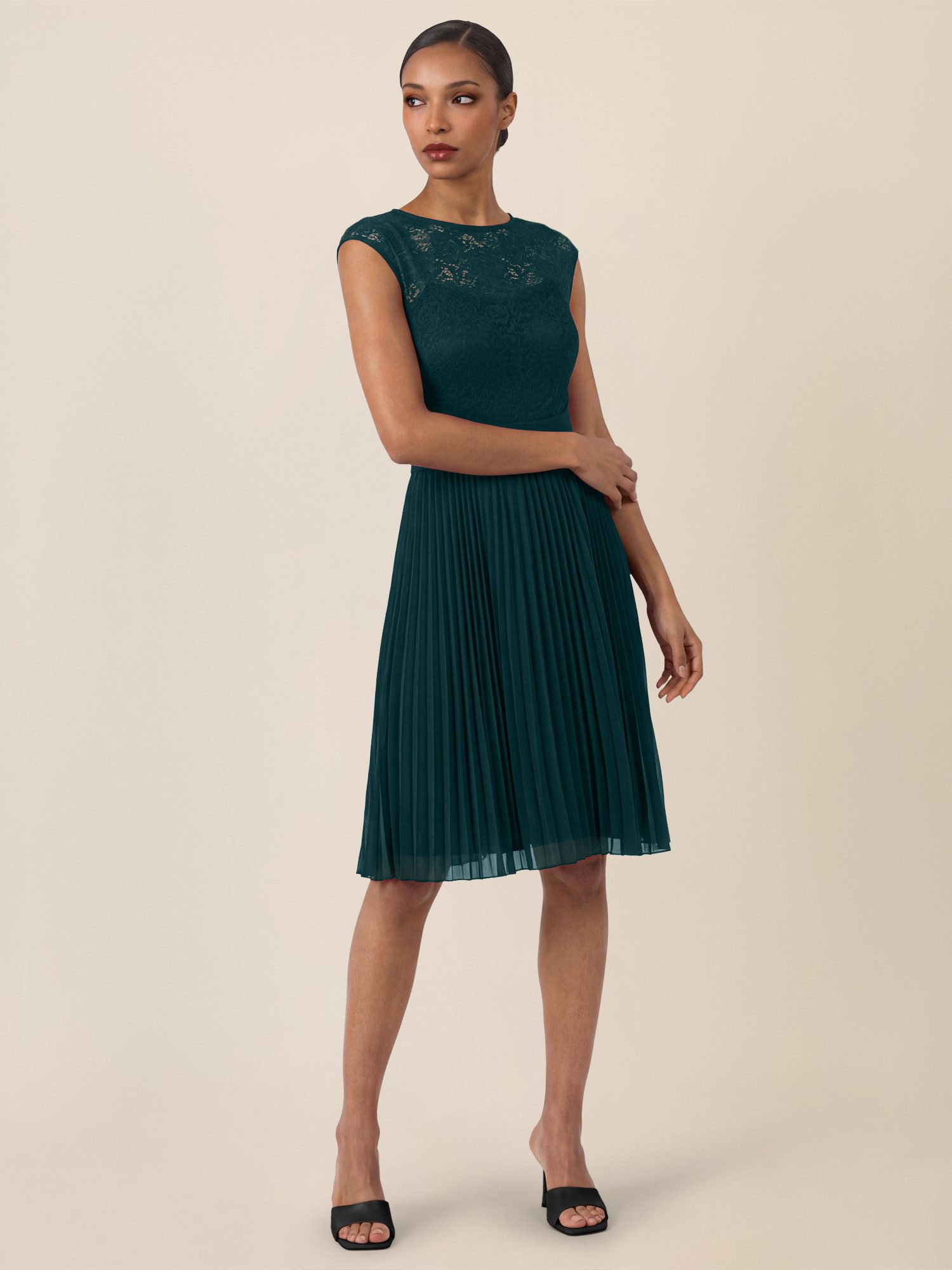 Apart Cocktailkleid mit Plisseerock