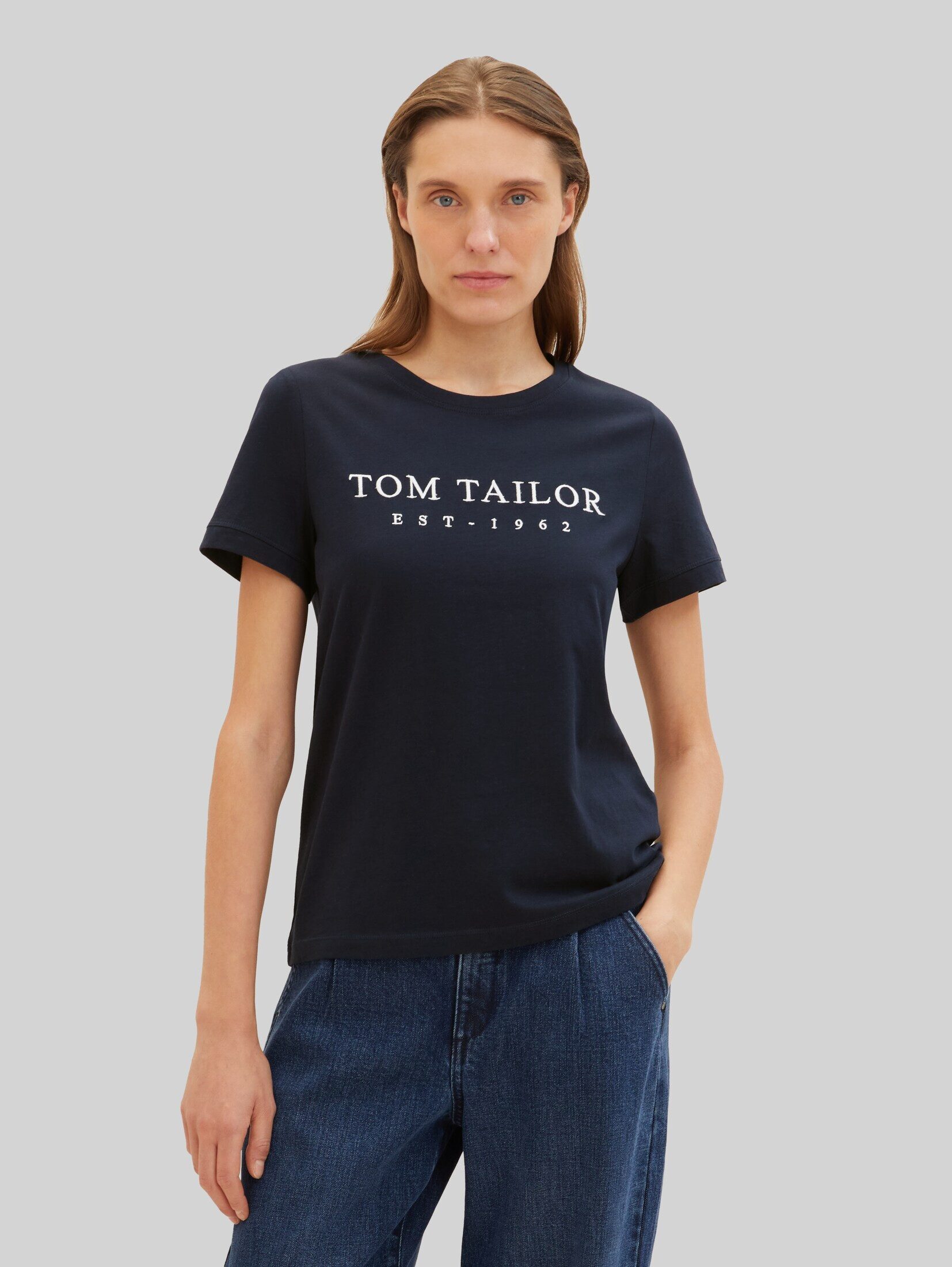 TOM TAILOR T-Shirt T-Shirt (im Einserpack) T-Shirt mit Logo-Stickerei