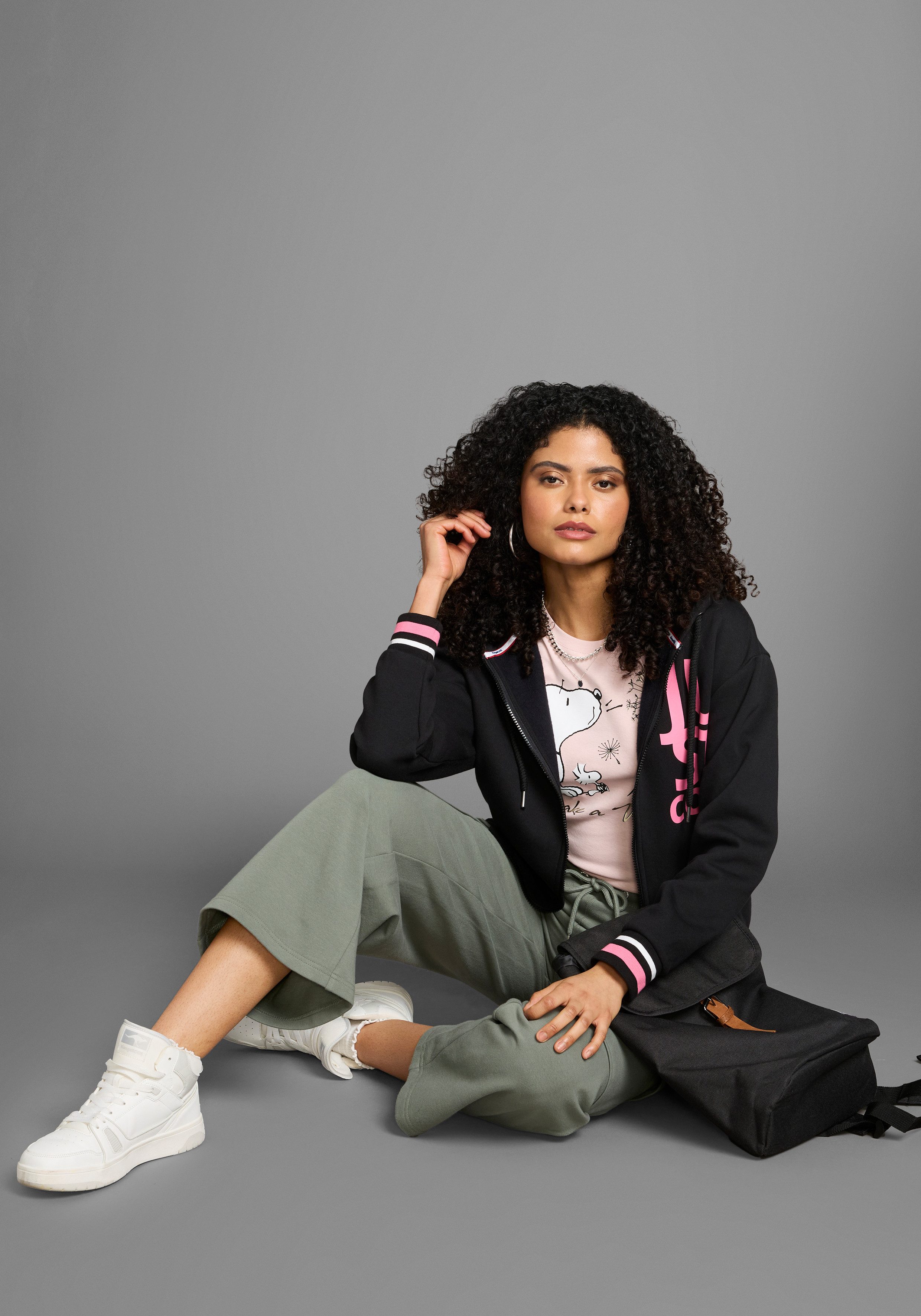 KangaROOS Kapuzensweatjacke mit Neon-Details – Bild 5 von 5
