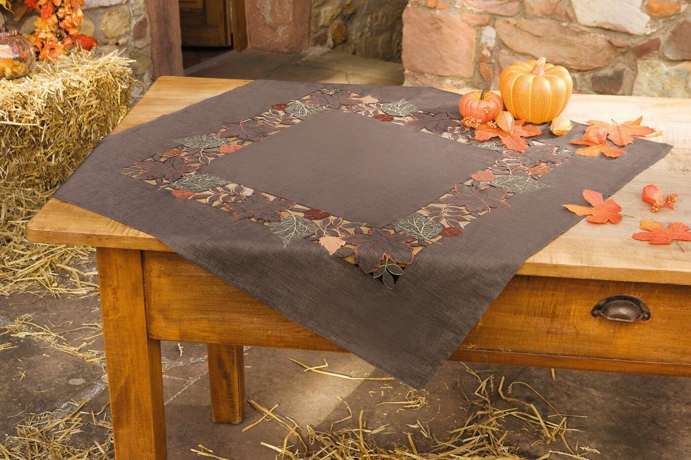 MEA LIVING Tischdecke Tischdecke "Herbstlaub", ca. 85 x 85 cm