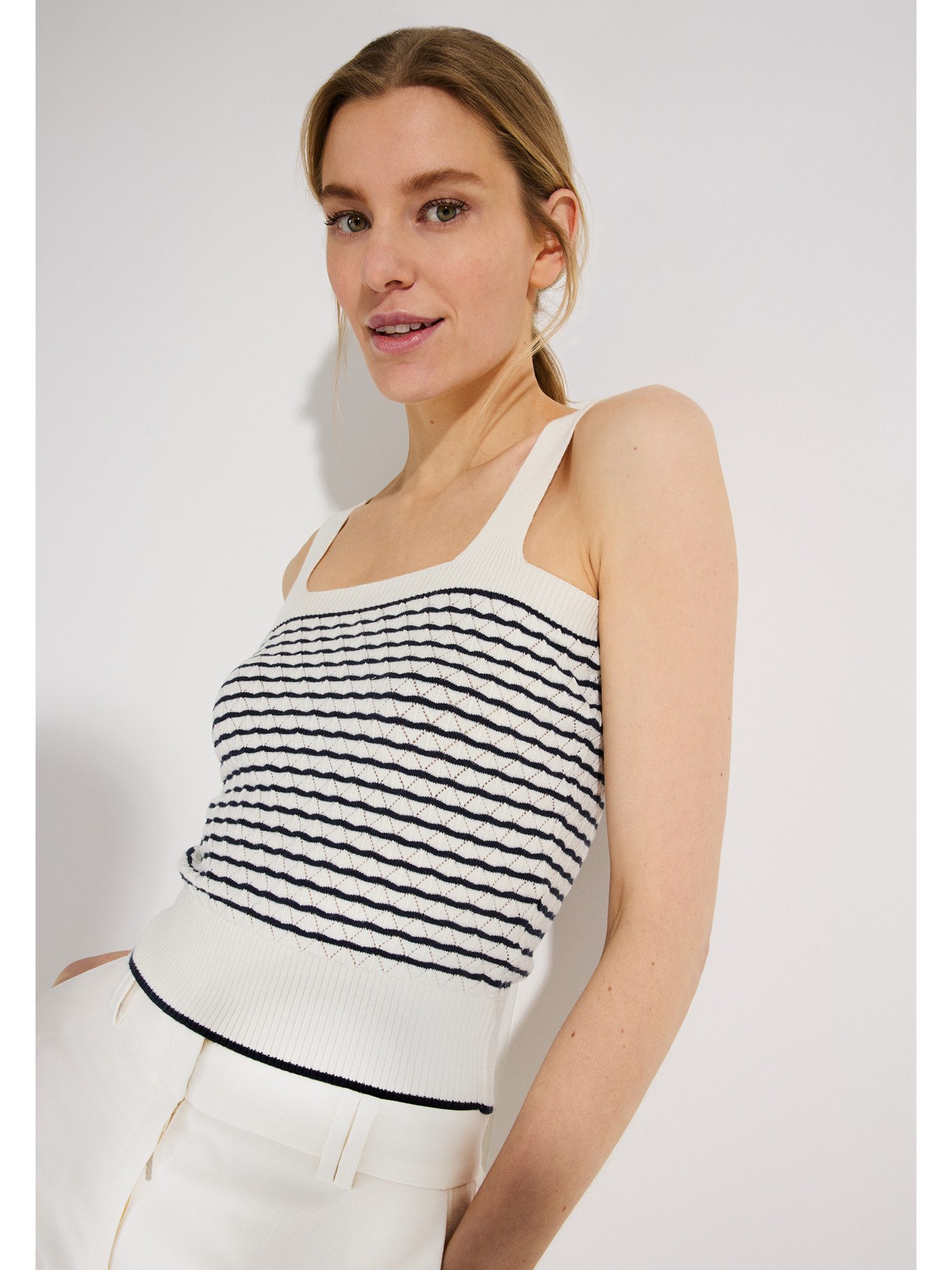MORE&MORE Shirttop kurzes, schmales Stricktop, gestreift