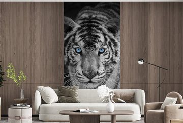 MuchoWow Fototapete Tiere - Tiger - Schwarz und weiß - Augen - Blau, Matt, bedruckt, (2 St), Vliestapete für Wohnzimmer Schlafzimmer Küche, Fototapete