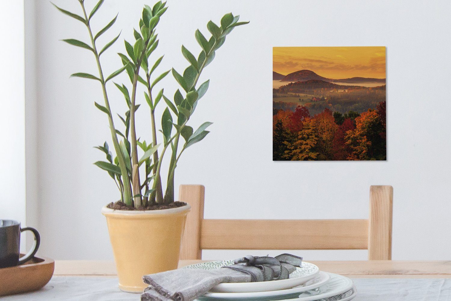 OneMillionCanvasses® Leinwandbild Blick auf für orangefarbenen Leinwand St), einen mehrere Wohnzimmer Bilder Schlafzimmer und Ahornbäume Himmel, (1