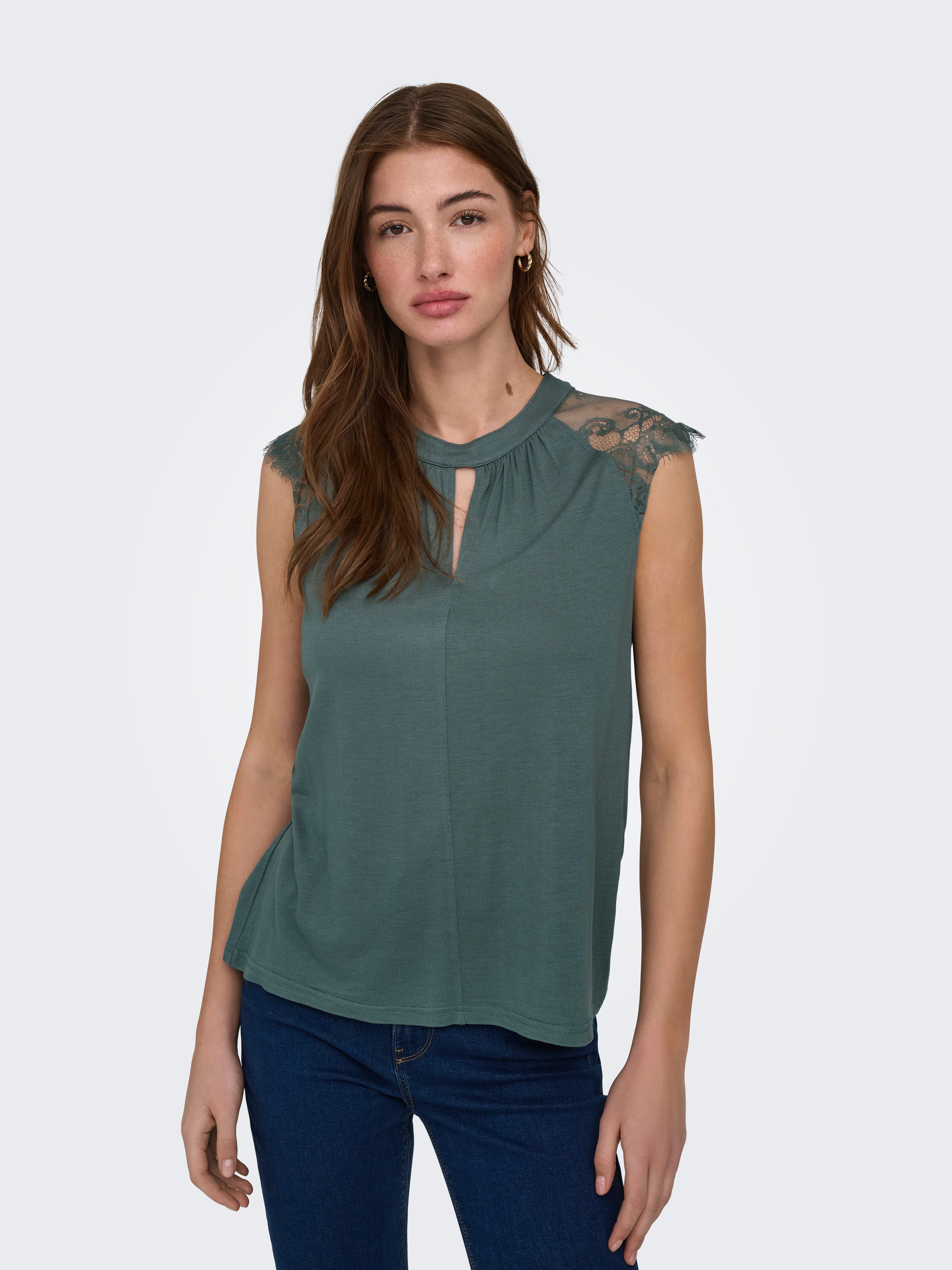 ONLY Kurzarmshirt ONLNICOLA S/S TOP CS JRS Viskose, regular fit, Rundhals