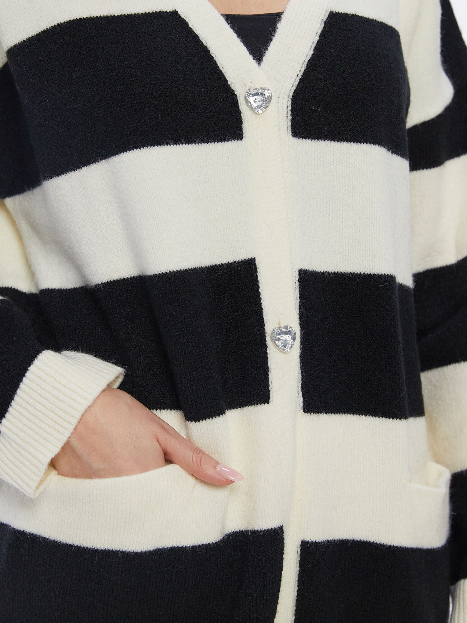 MONACO blue WEEKEND Strickjacke Longcardigan figurumspielend im Blockstreifen-Design
