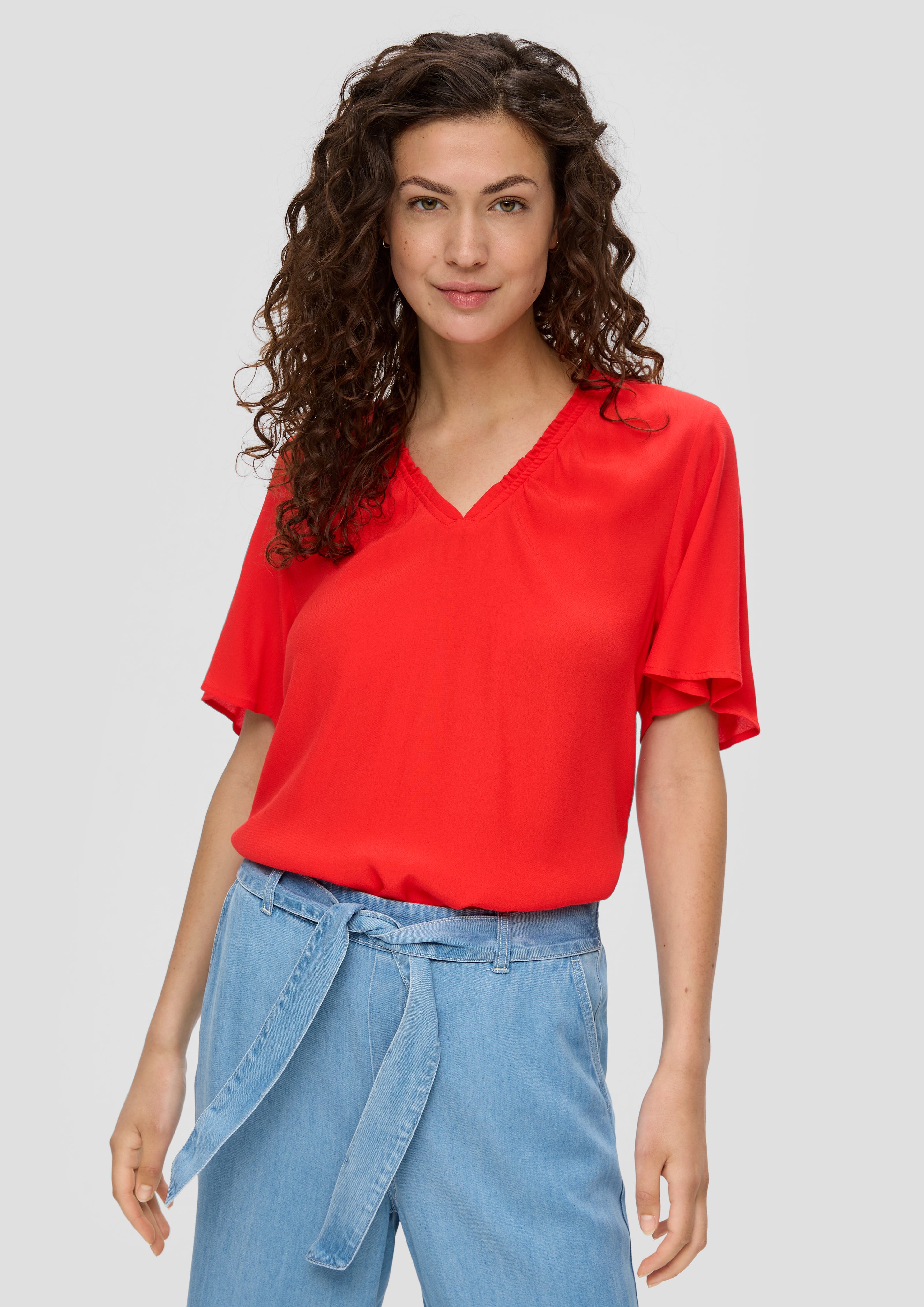 Kurzarmbluse Viskosebluse mit V-Ausschnitt im Relaxed Fit