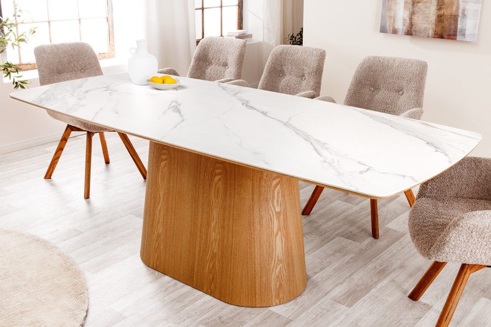 riess-ambiente Säulen-Esstisch UNIQUE 200cm weiß / braun · Konferenztisch mit Keramik-Tischplatte (Einzelartikel, 1-St), 8-10 Personen · Säulenfuß aus furniertem Eichenholz · Marmor-Design