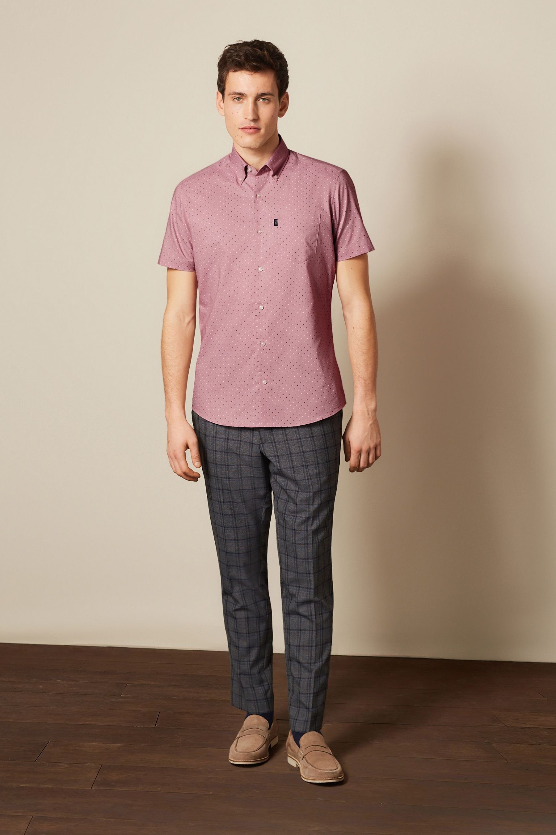 Kurzarm-Oxfordhemd Kurzarmhemd (1-tlg) Print Dusky Fit Bügelleichtes Regular Pink Next