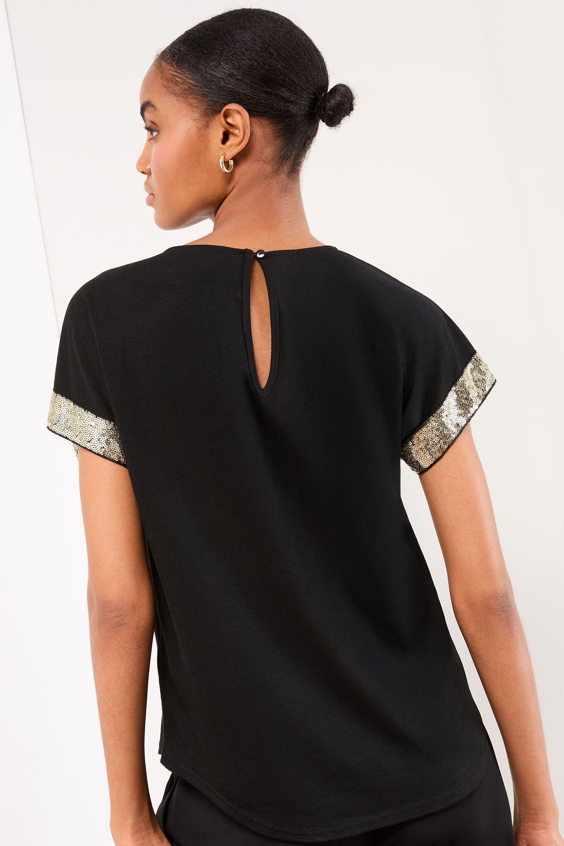 LIPSY T-Shirt Lipsy T-Shirt mit Rundhalsausschnitt, Regular (1-tlg) günstig online kaufen