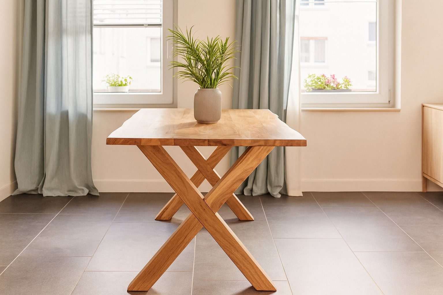 SAM® Baumkantentisch Elche, massives Akazienholz, echte Baumkante, Holzgestell X-Form