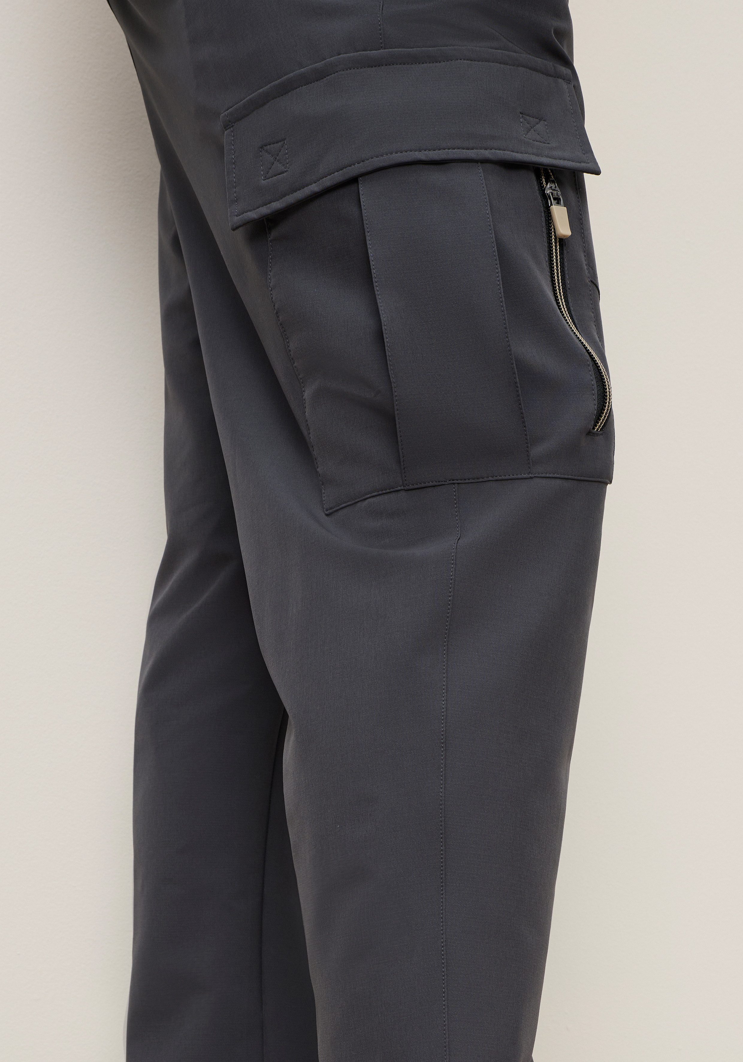 KangaROOS Cargohose mit elastischem Bund, Regular Fit, aus Webmaterial. € 69,99, (€ 69,99 pro 1 Stk).