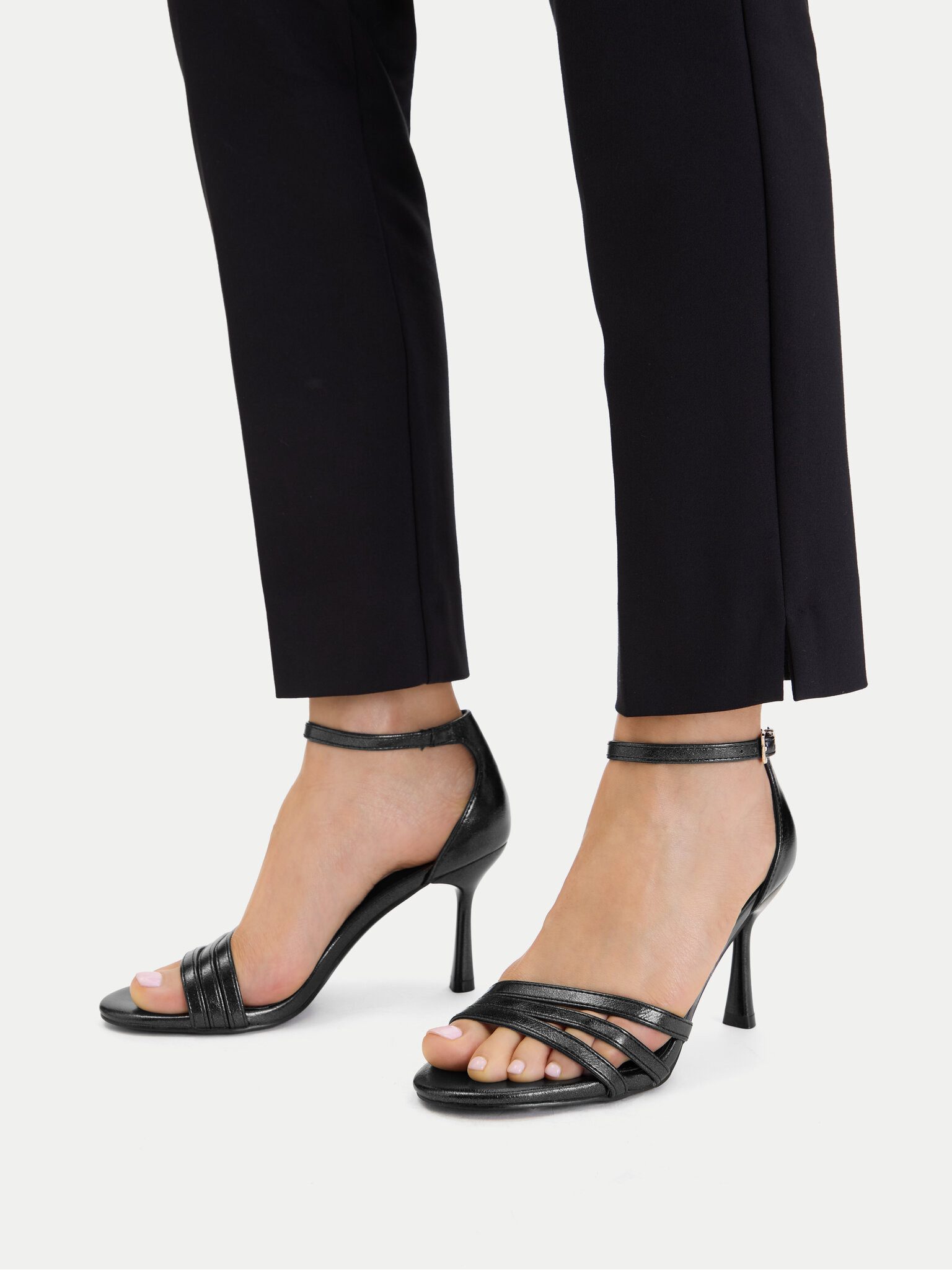 Jenny Jenny Frauensandalen Schwarz JENNY-CEO-HY8188S-1 Schwarz Sandale