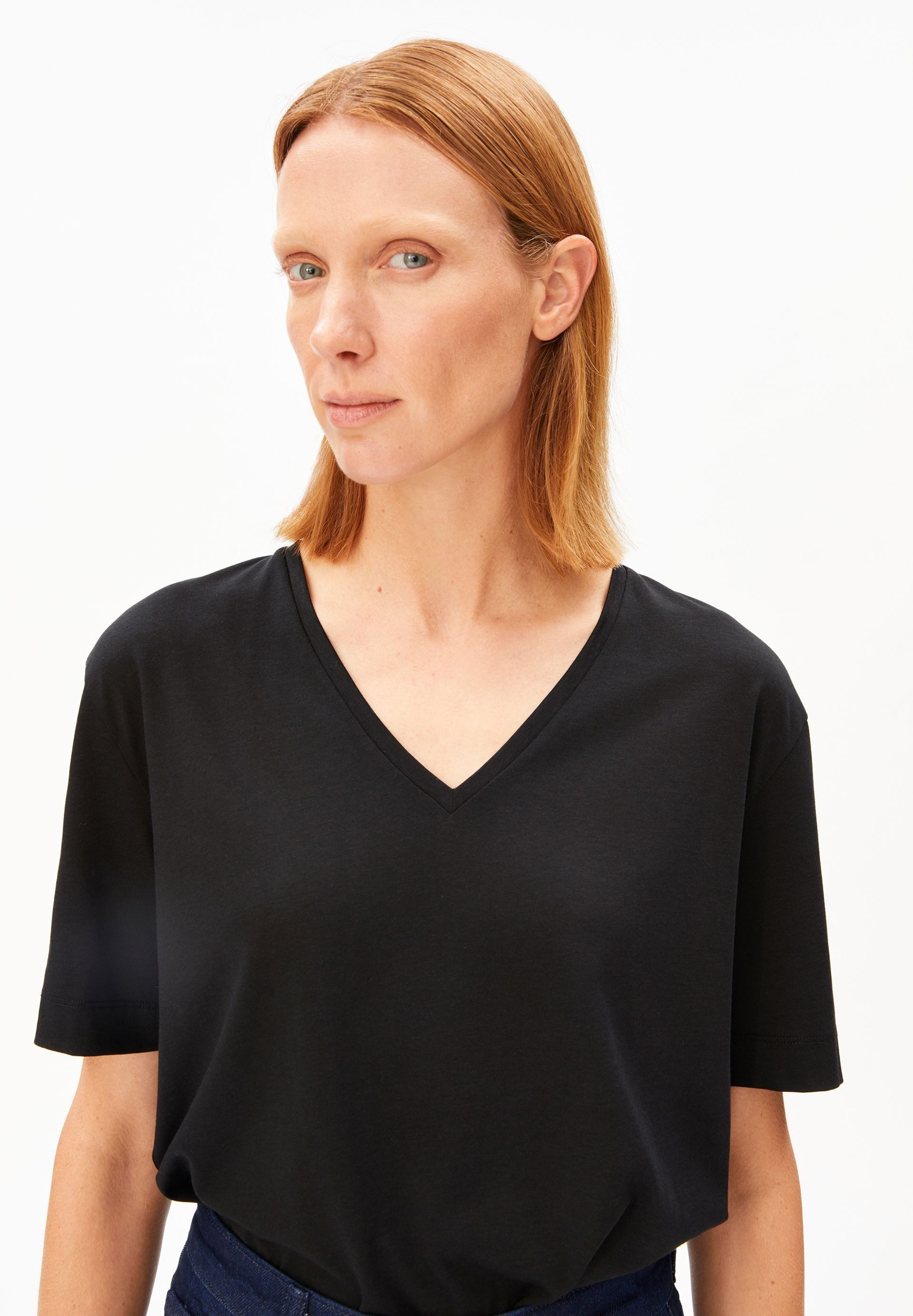 Armedangels T-Shirt V-NECK T-Shirt aus TENCEL™ Lyocell Mix Loose Fit