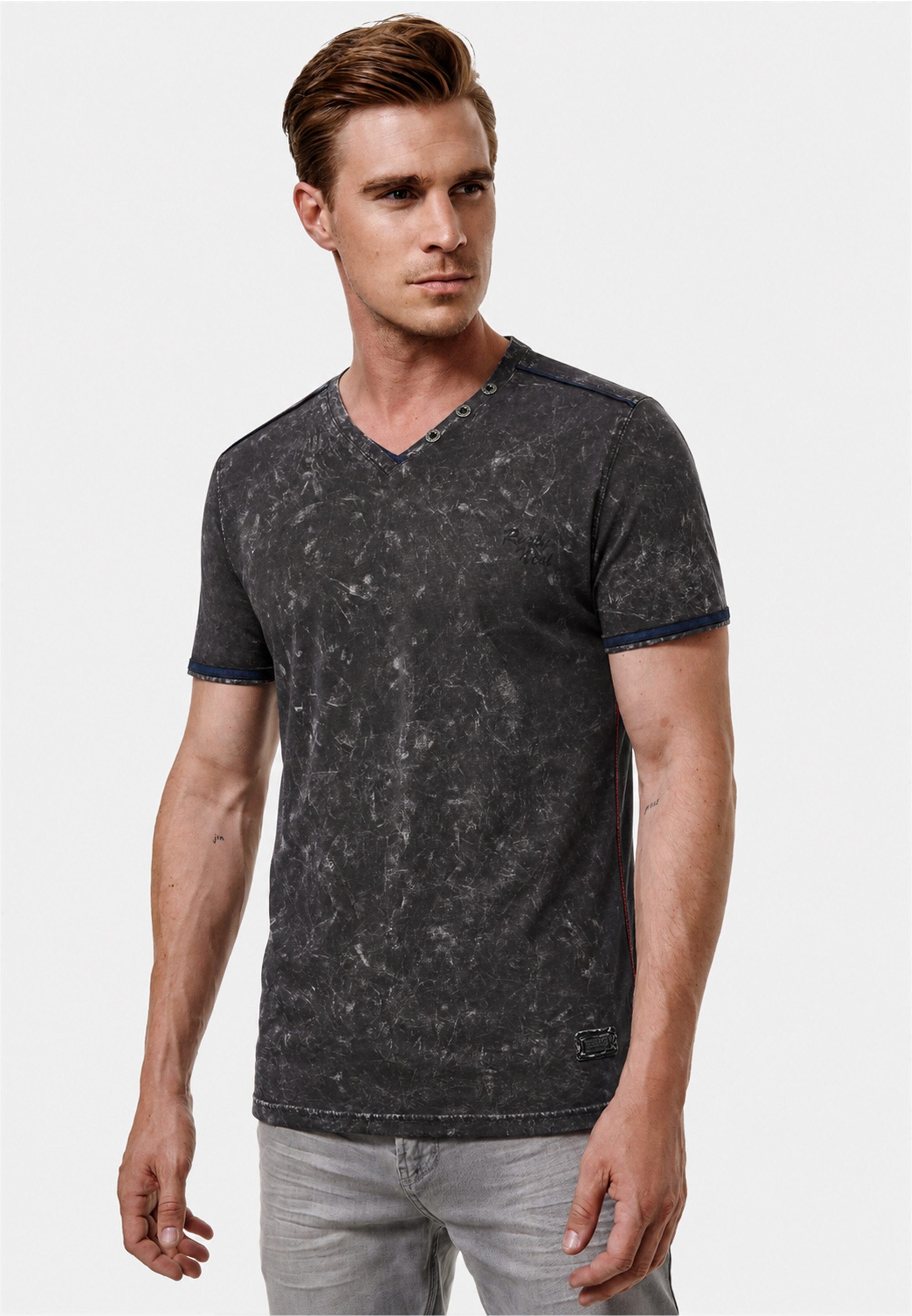 Rusty Neal T-Shirt 15358 mit V-Ausschnitt