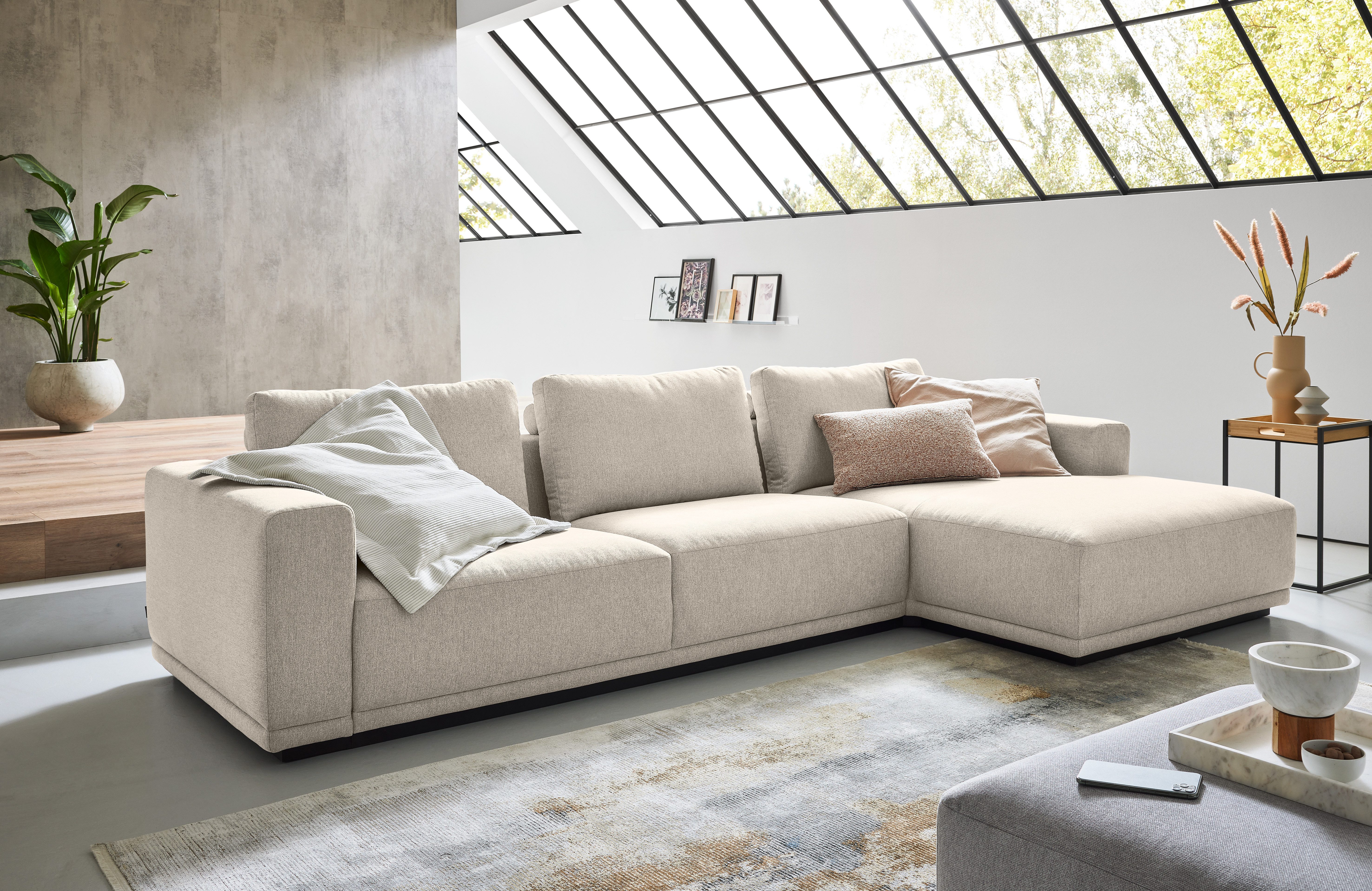 Musterring Ecksofa JustB! PM200, Holzrahmen in schwarz, wahlw. Sitzvorzug, Breite 316cm, Anreihsofa links & Longchair rechts, mit Armlehnen, inkl. Rückenkissen