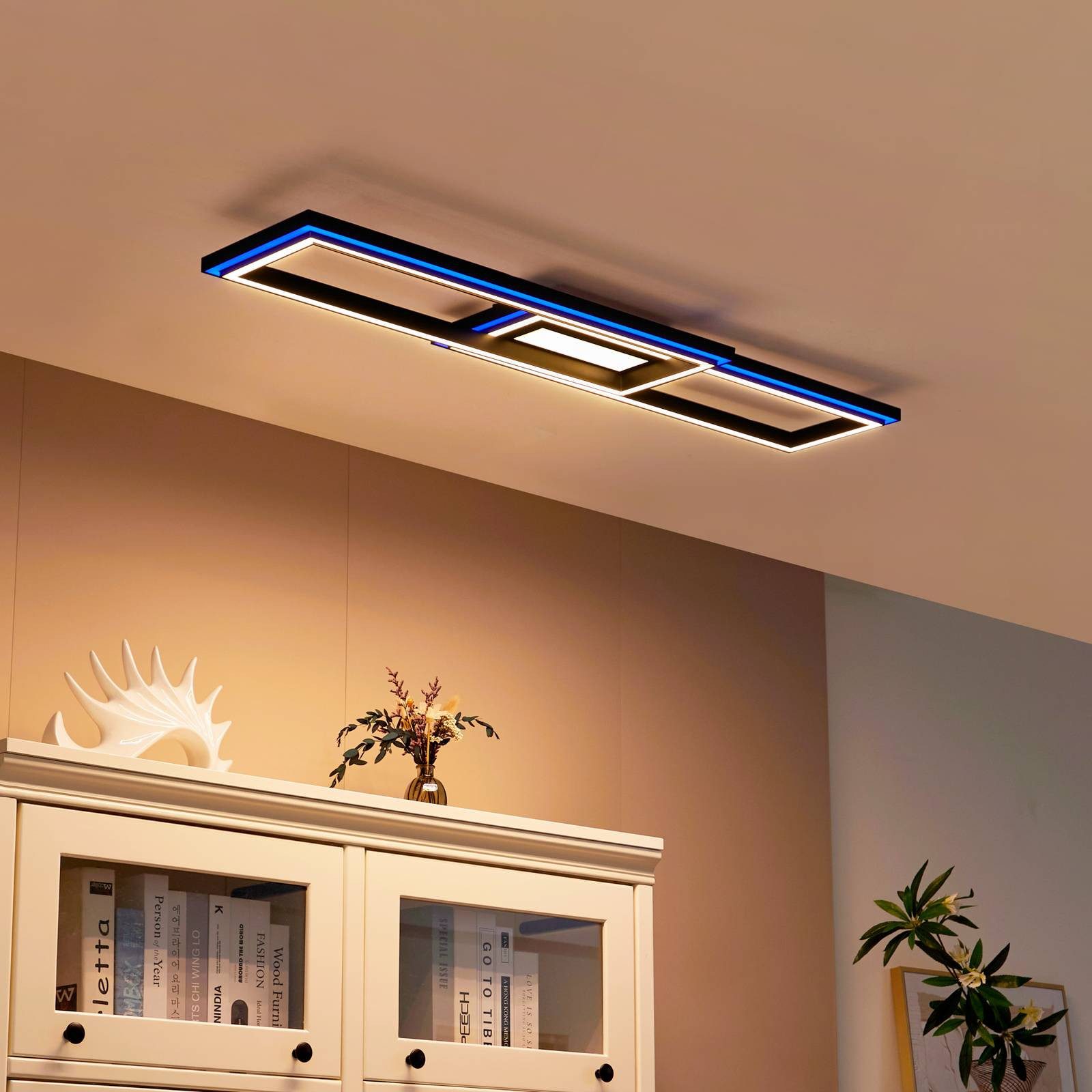 Lucande Deckenleuchten Tjado, LED, Metall, Schwarz Farbwechsel RGB + weiß IP20 mit Fernbedienung, LED 31 W gesamt, Farbwechsel RGB + weiß