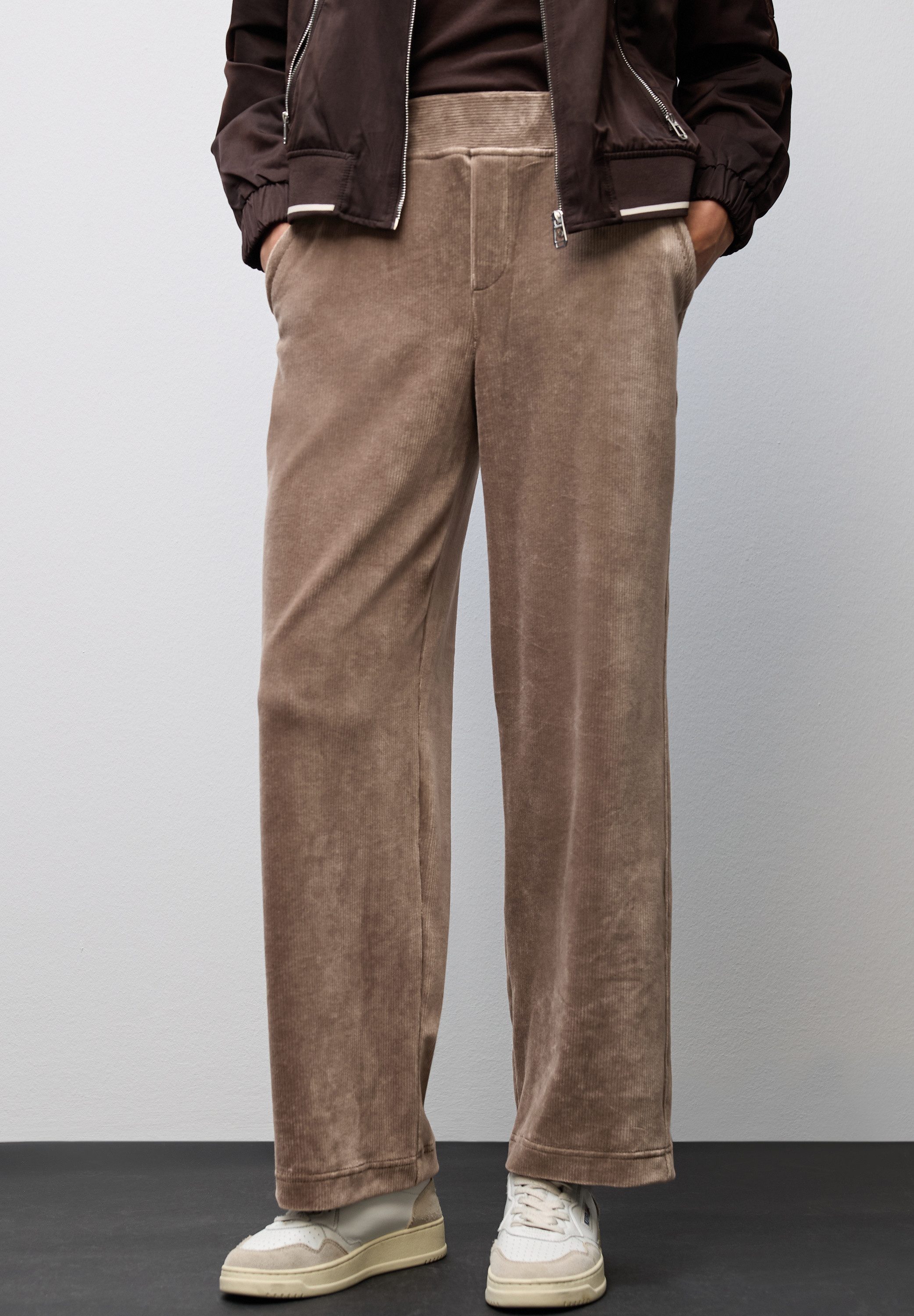 STREET ONE Cordhose mit Stretch und seitliche Taschen günstig online kaufen