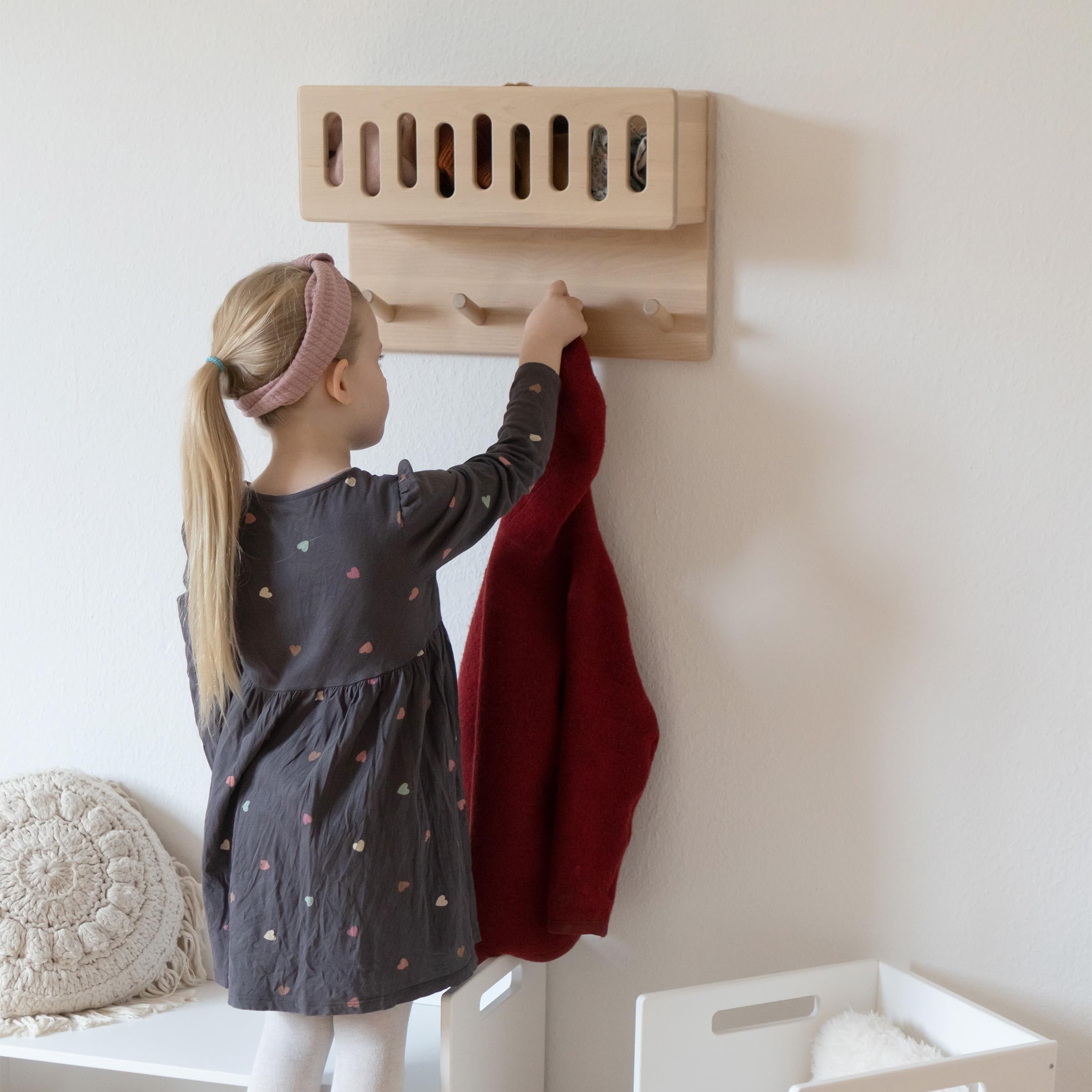 Ehrenkind Wandgarderobe für Kinder, Kindergarderobe (Garderobe Kinder, Garderobe für Kinderzimmer, Kinder Garderobe), aus massivem und nachhaltigem Holz - nach Montessori