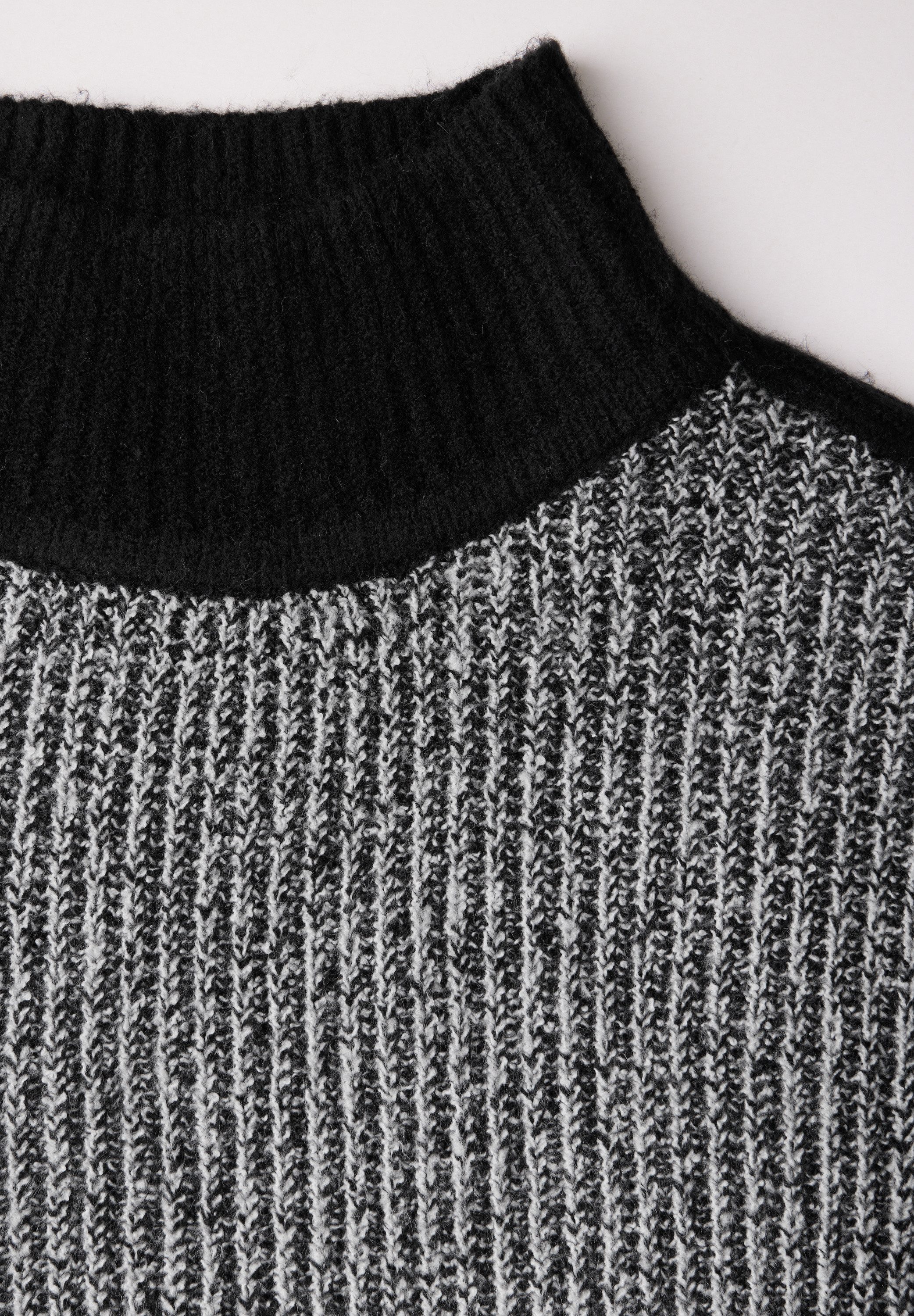 CECIL Rollkragenpullover im Melange Look