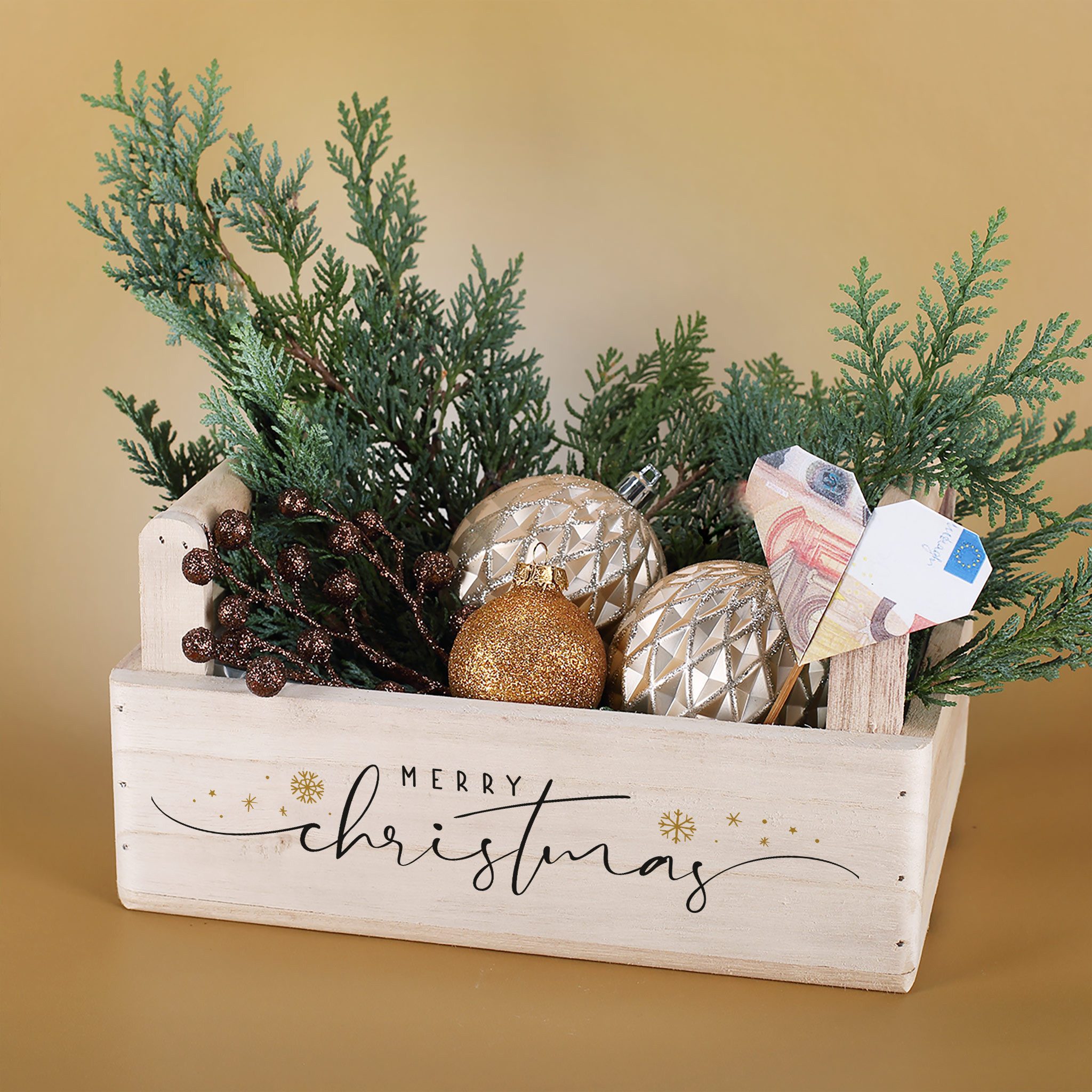 Herz & Heim Geschenkbox zu Weihnachten oder Nikolaus - Holzkorb für Weihnachtsgeschenke, mit Holzgriffen