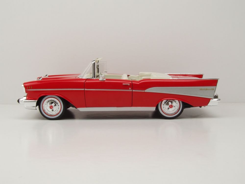 Maisto® Modellauto Chevrolet Bel Air Convertible 1957 rot, Maßstab 1:18