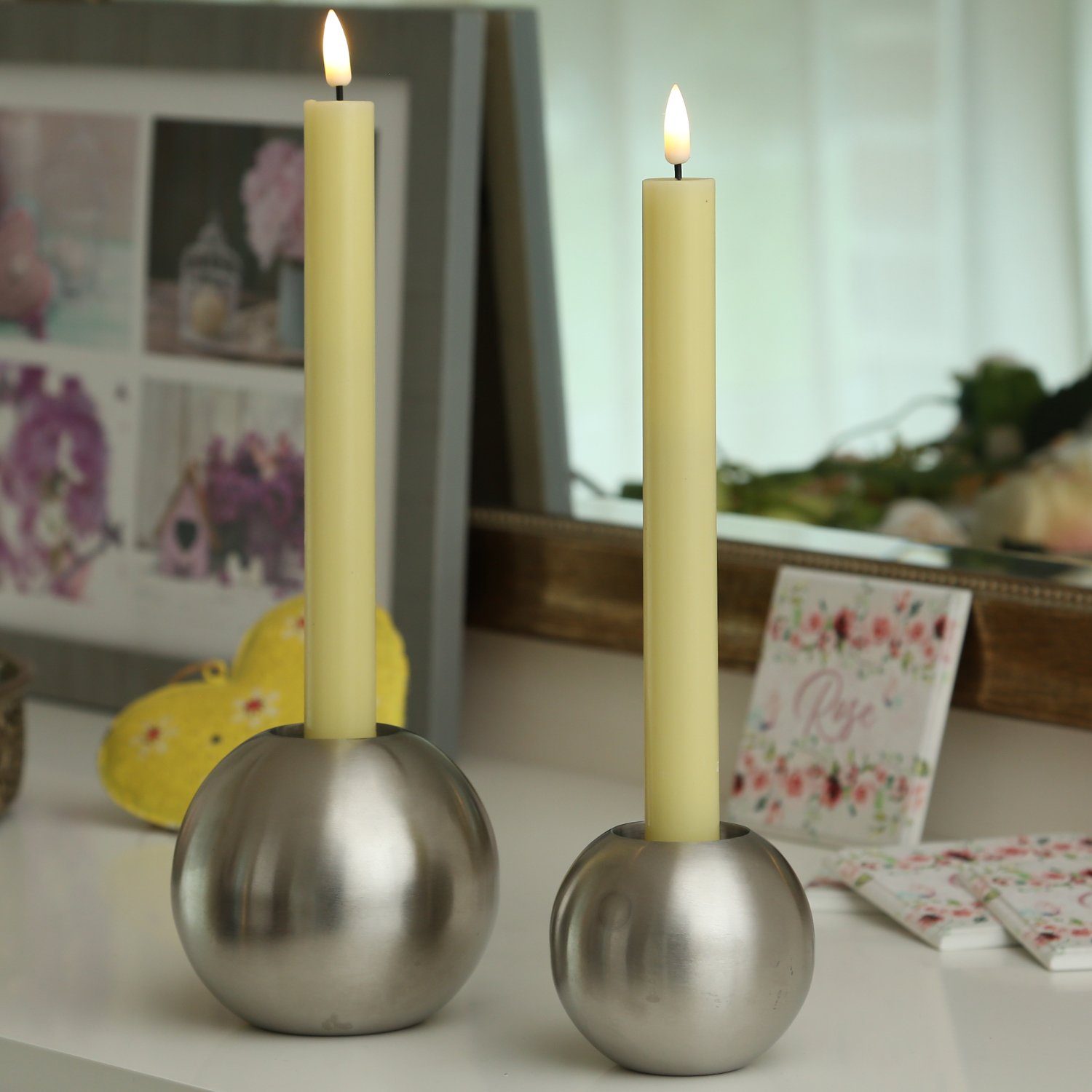 Deluxe Homeart LED-Kerze LED Stabkerzen Mia Tafelkerzen Echtwachs flackernd H: 24cm gelb 2Stk (2-tlg)