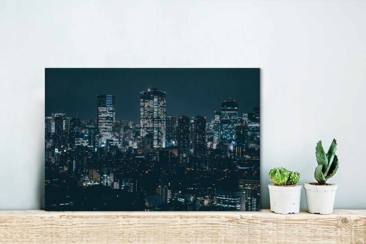 OneMillionCanvasses® Leinwandbild Die schöne (1 Tokio Wanddeko, cm in Japan St), Aufhängefertig, Nacht, bei Skyline Wandbild 30x20 Leinwandbilder, von