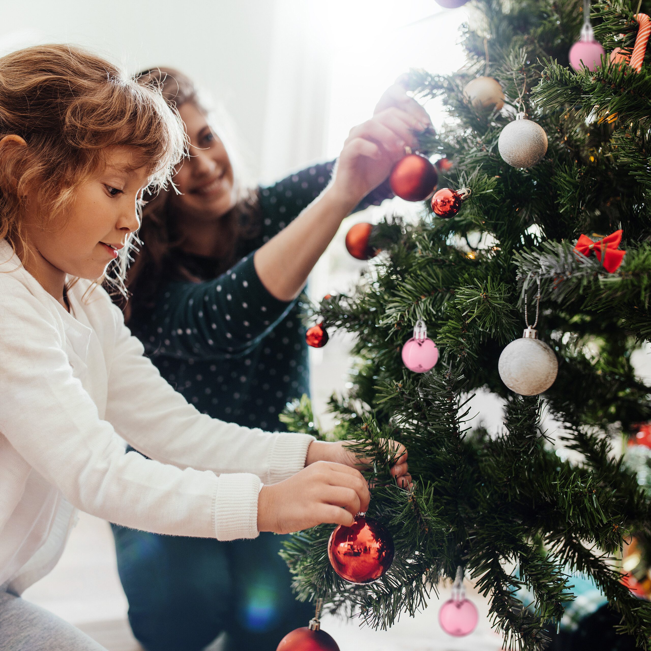 relaxdays Weihnachtsbaumkugel Weihnachtskugeln im 96er Set, Rosa