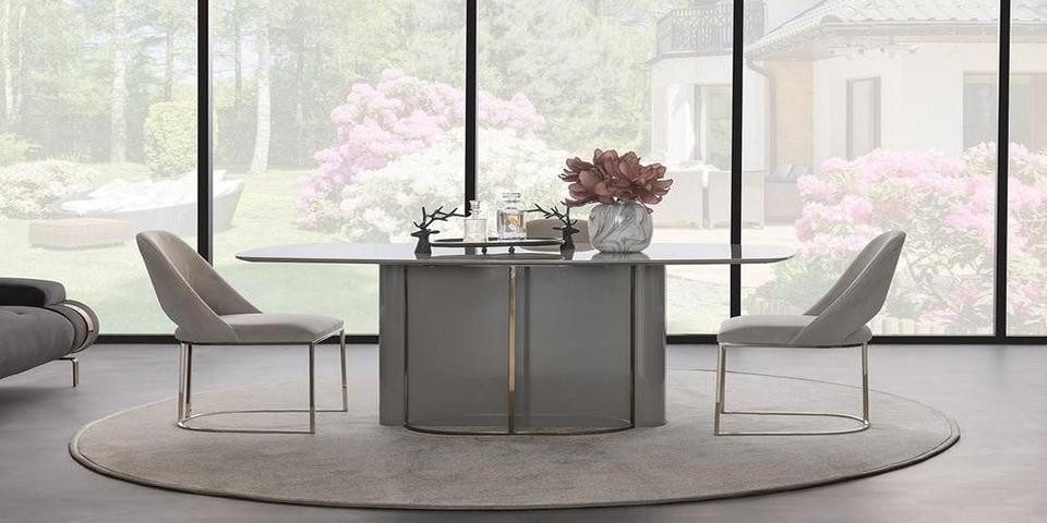 Xlmoebel Essgruppe Elegante Hochglanz Esszimmergruppe mit Tisch und Stühlen, (5tlg. Esszimmer Set(Esstisch + 4x Stühle), Hergestellt in Europa