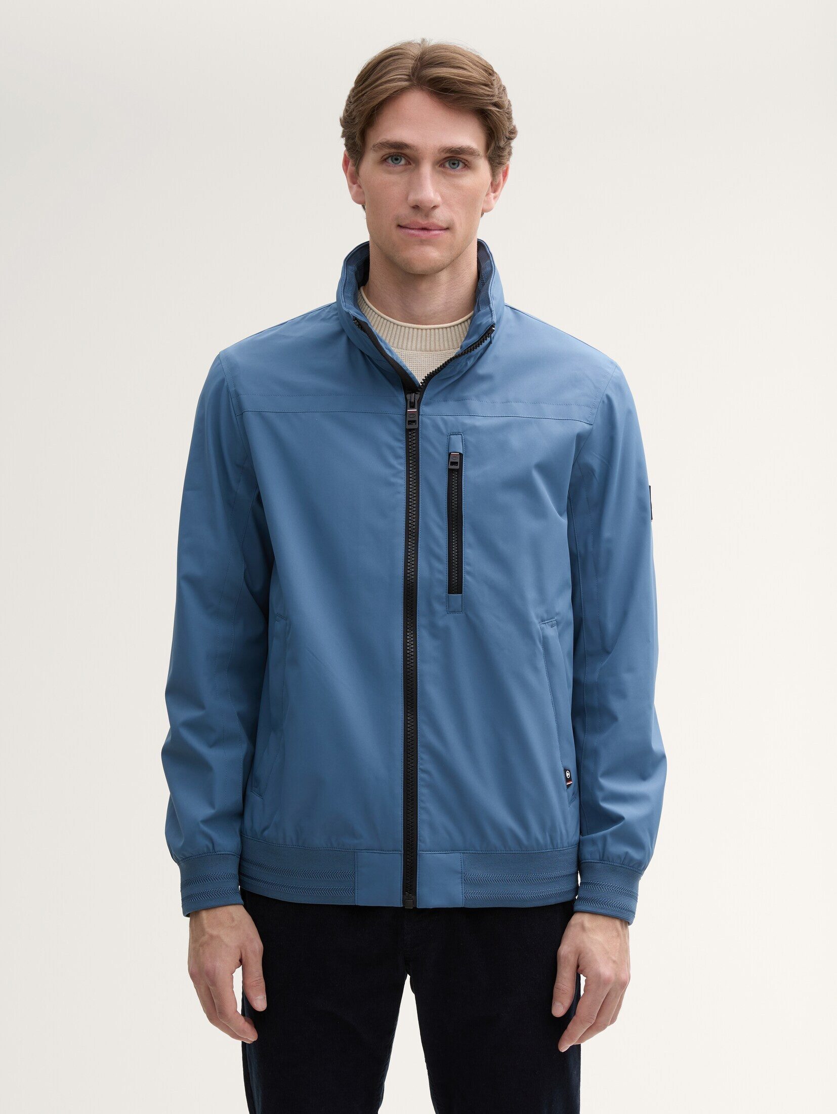 Outdoorjacke Blouson Jacke mit Kapuze im Stehkragen