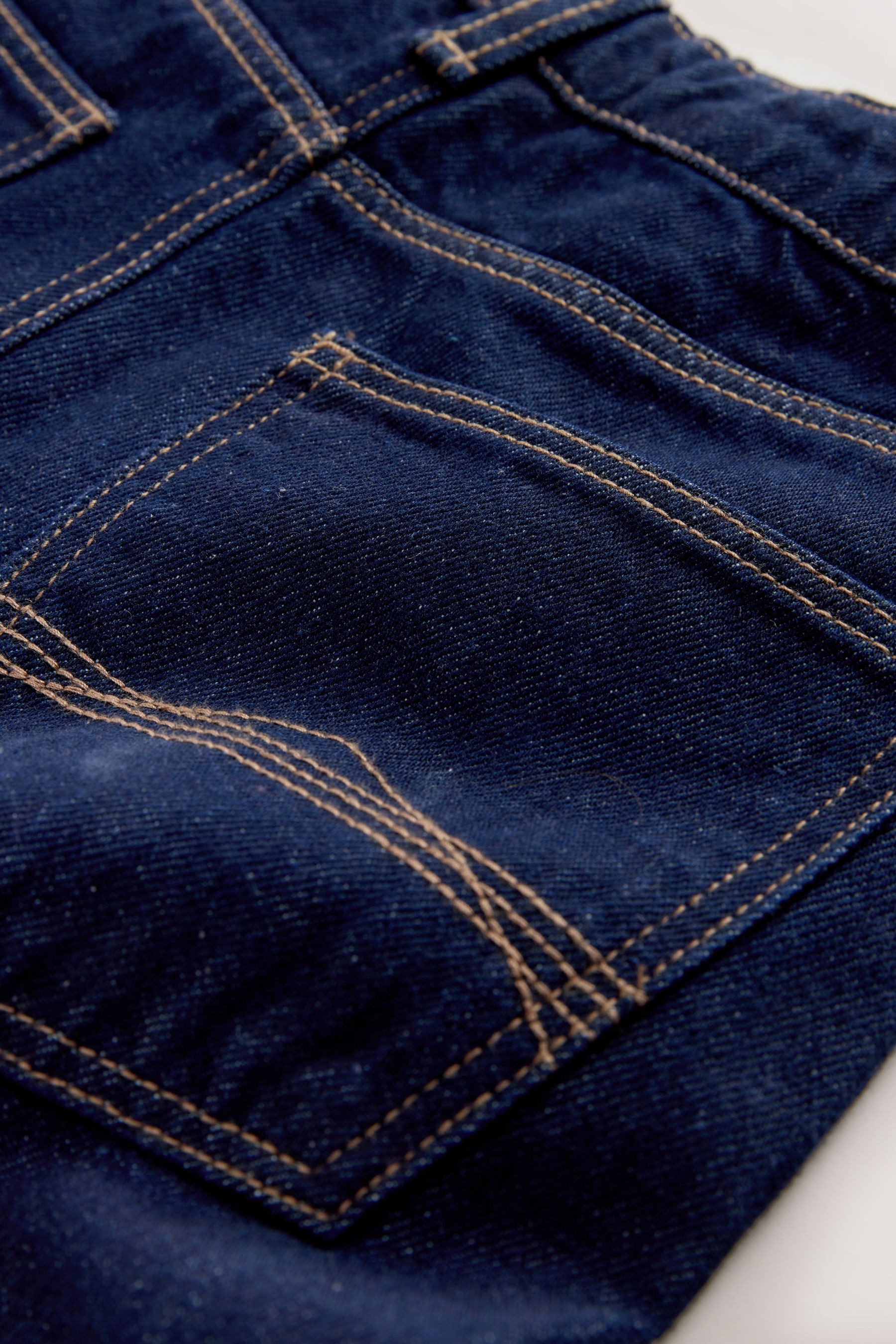 Next Weite Jeans Jeans mit durchgehendem Print (1-tlg)
