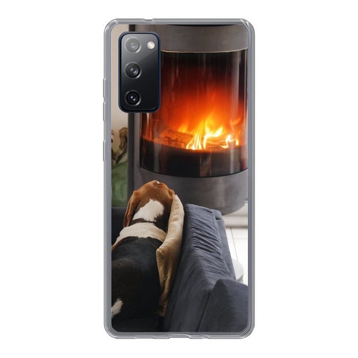 MuchoWow Handyhülle Hund schaut auf eine Feuerstelle Phone Case Handyhülle Samsung Galaxy S20 FE Silikon Schutzhülle